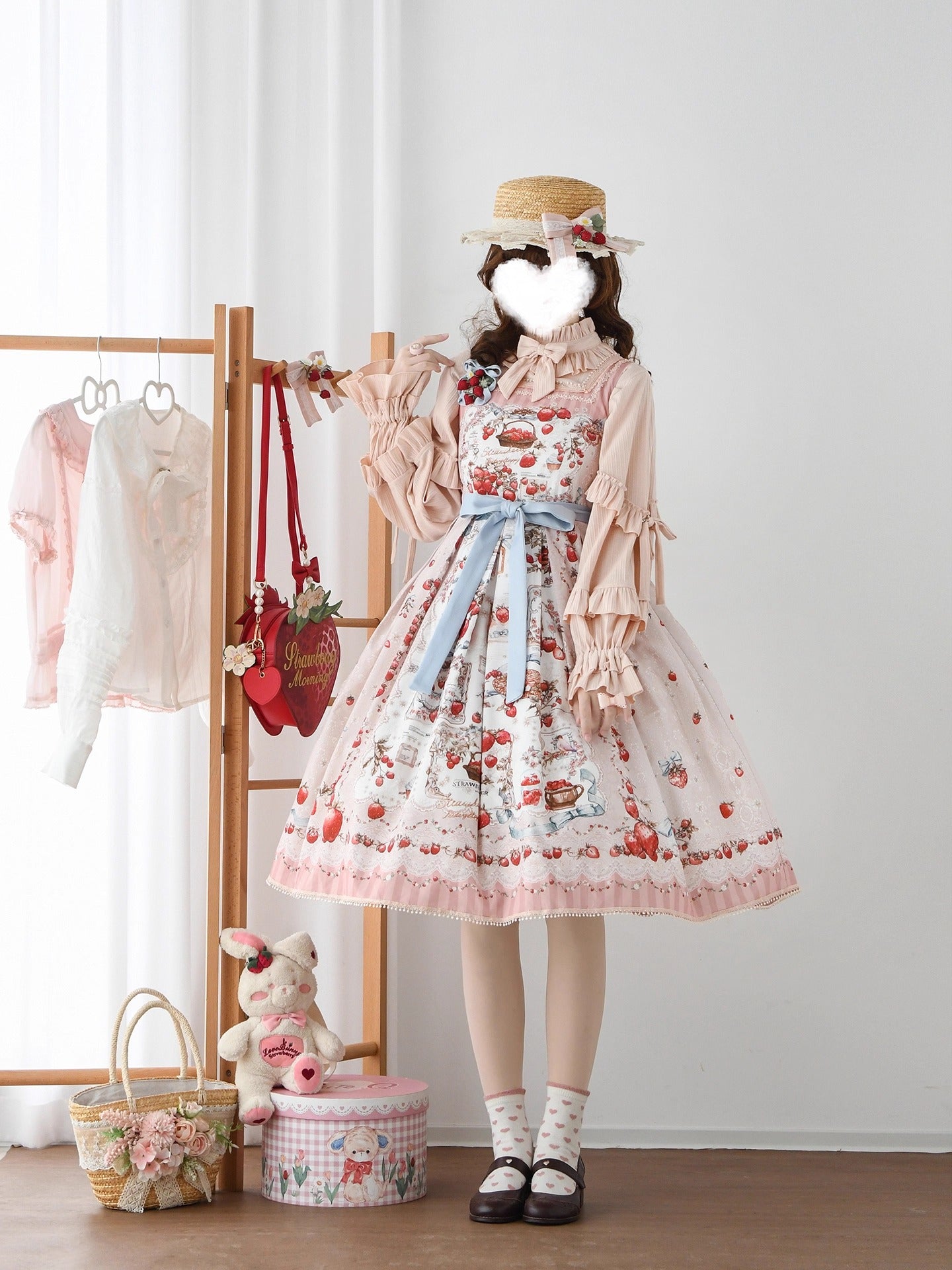 【受注予約~12/16】Strawberry Manor ジャンパースカート【Balladeer】