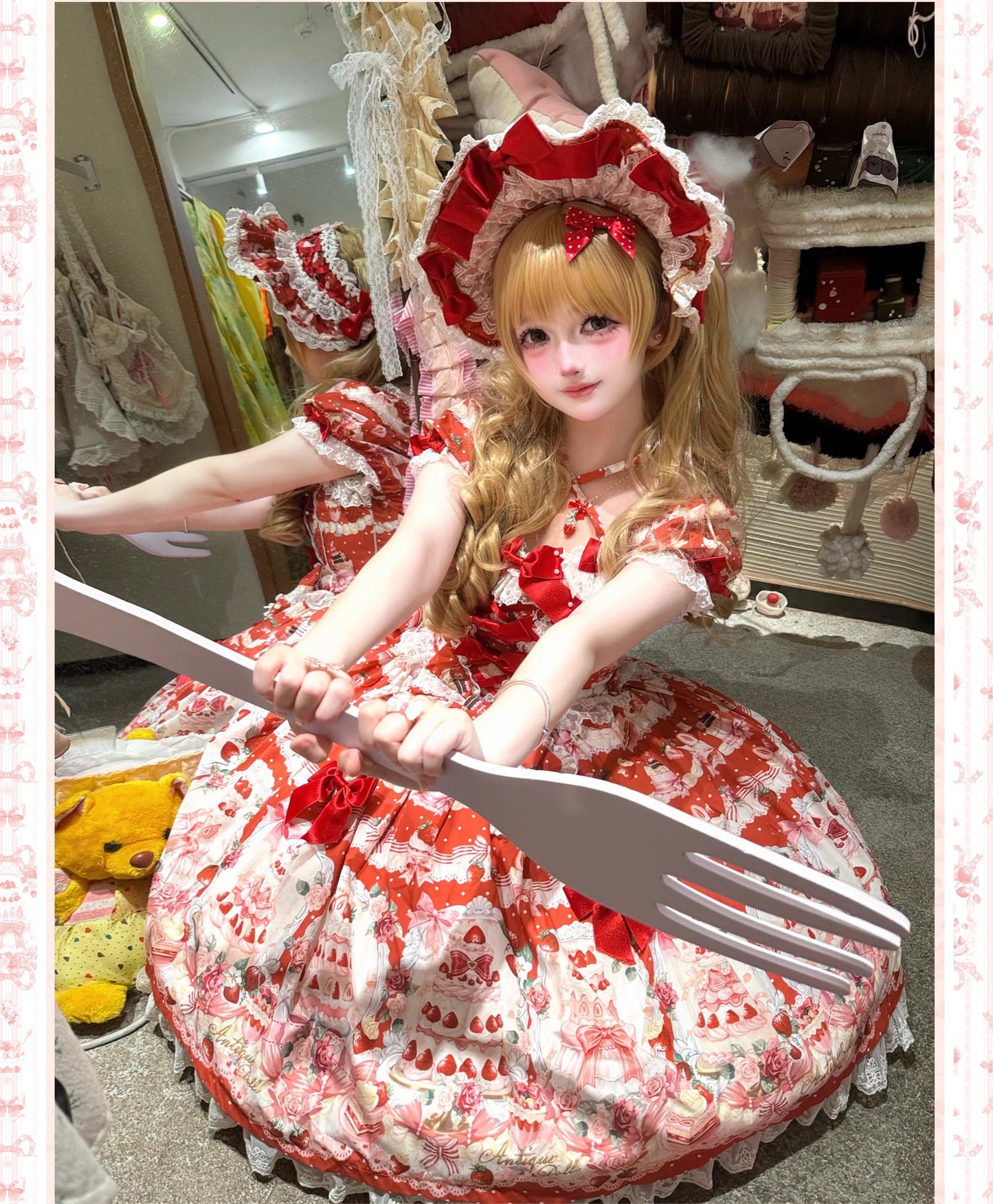 【受注予約~10/15】Strawberry Cake Bouquet 2.0 アクセサリー【AntiqueDoll】