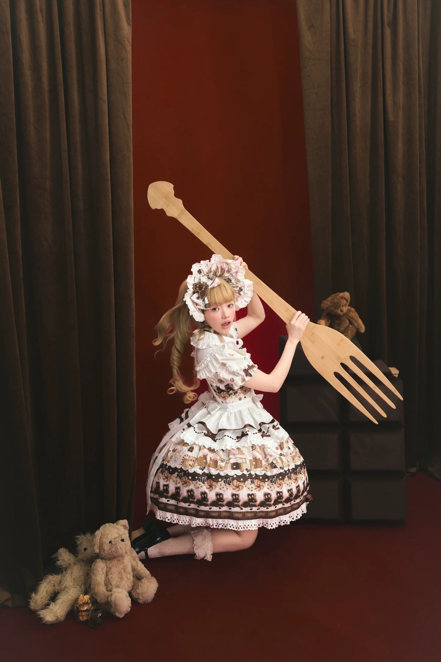 【受注予約~5/18】Bunny Gingerbread House エプロン付きワンピース【babyblue】