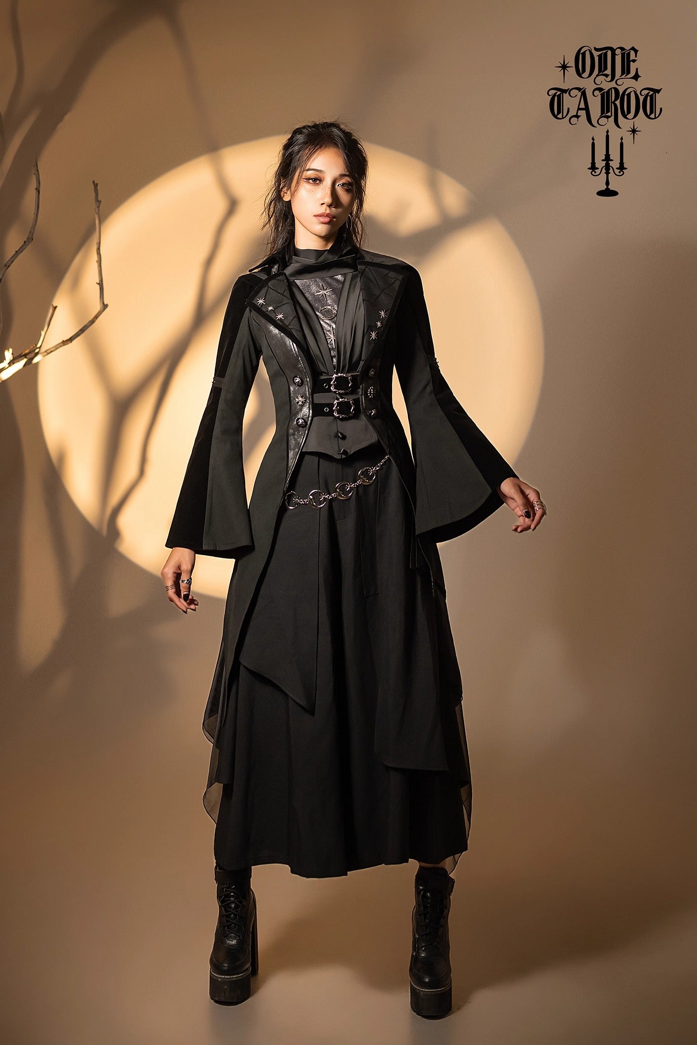 [Vorbestellungen bis 5. November möglich] ONE TAROT Jacket [Lilith House]