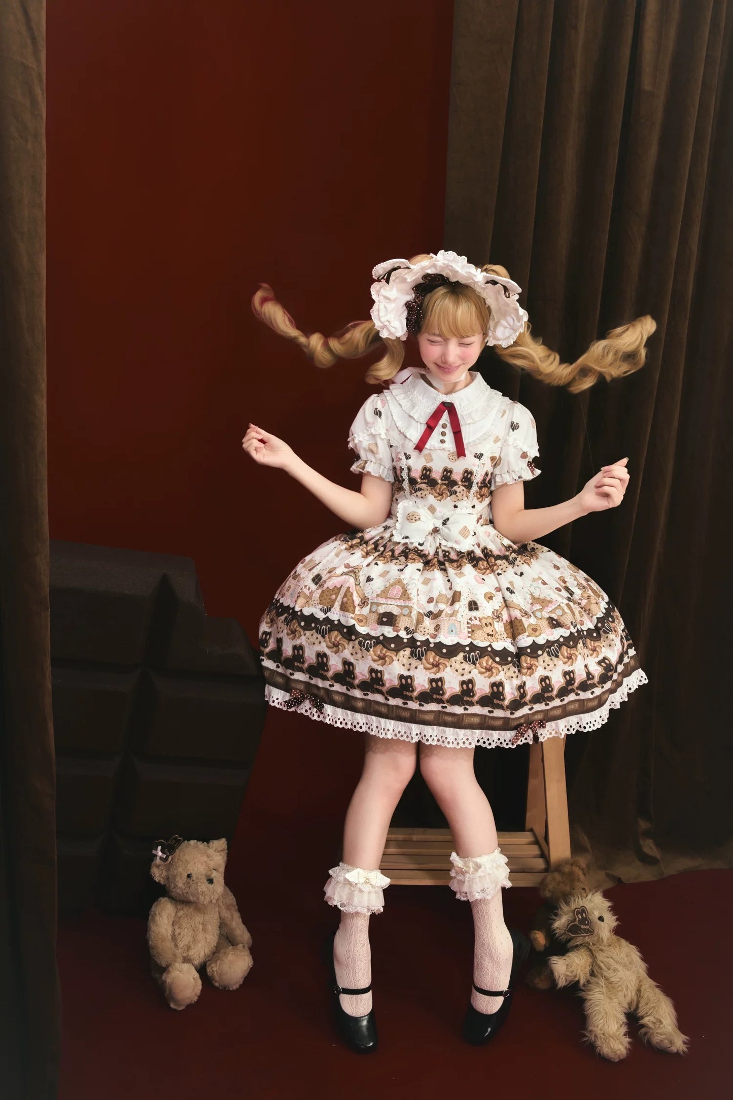 【受注予約~5/18】Bunny Gingerbread House エプロン付きワンピース【babyblue】
