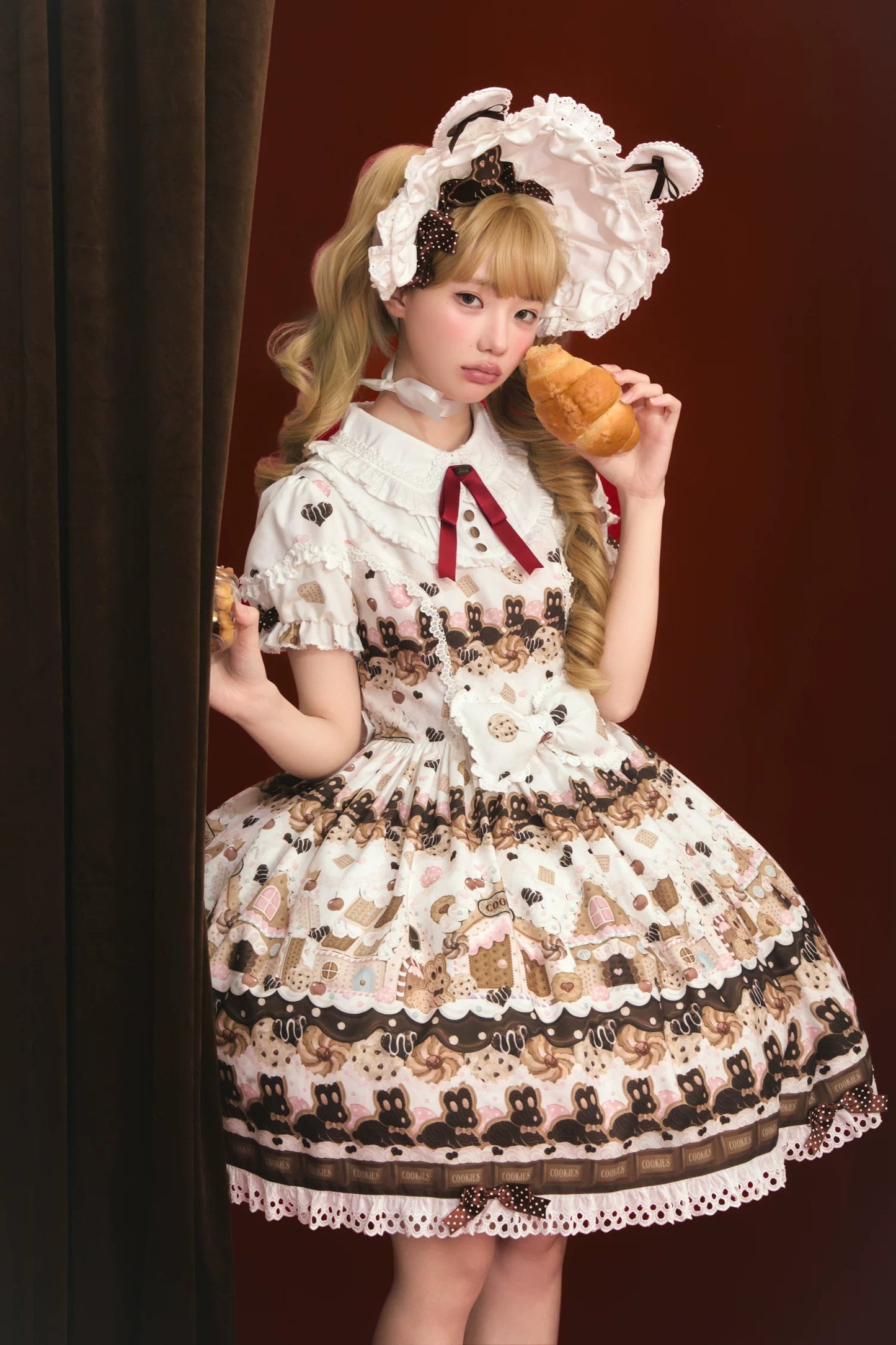 【受注予約~5/18】Bunny Gingerbread House エプロン付きワンピース【babyblue】