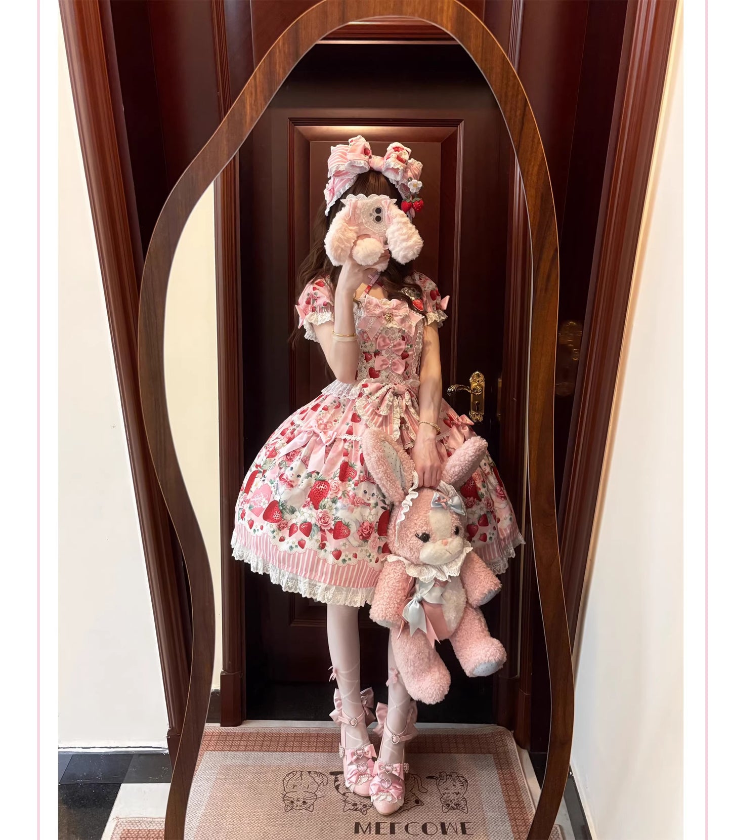 【受注予約~4/29】Strawberry Rabbit ワンピース・ジャンパースカート・トップス【Antique Doll】