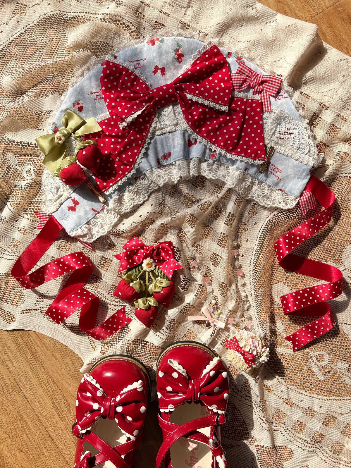 Strawberry Check Bunny アクセサリー【Sweet Whispers of Love】
