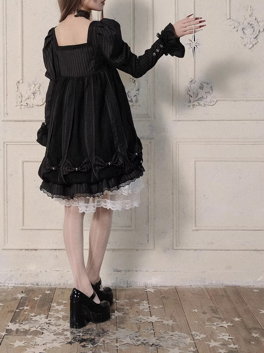 【受注予約~3/23】Embroidered Star ワンピース【魔女販售】