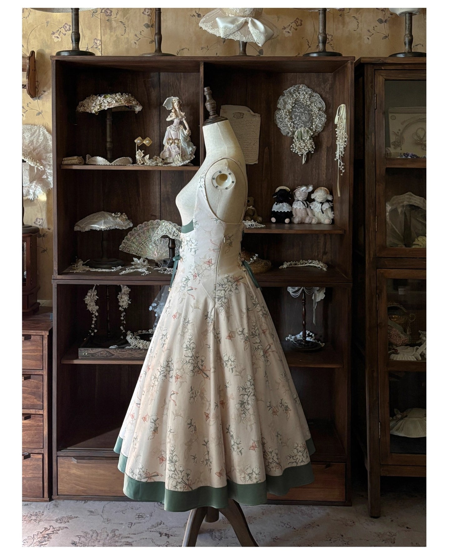 【受注予約~12/23】鈴蘭と冬 ジャンパースカート・ブラウス【Button Bear】