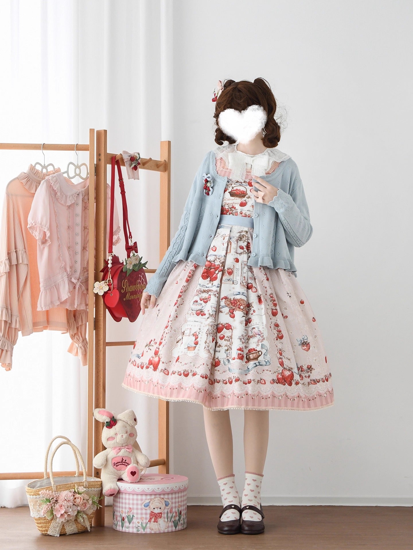 【受注予約~12/16】Strawberry Manor ジャンパースカート【Balladeer】