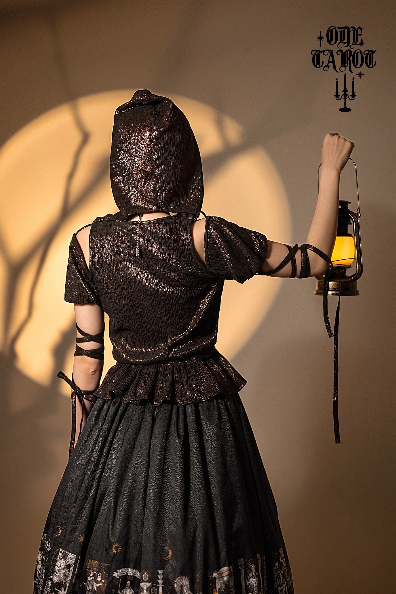 【受注予約~11/5】ONE TAROT トップス【Lilith House】