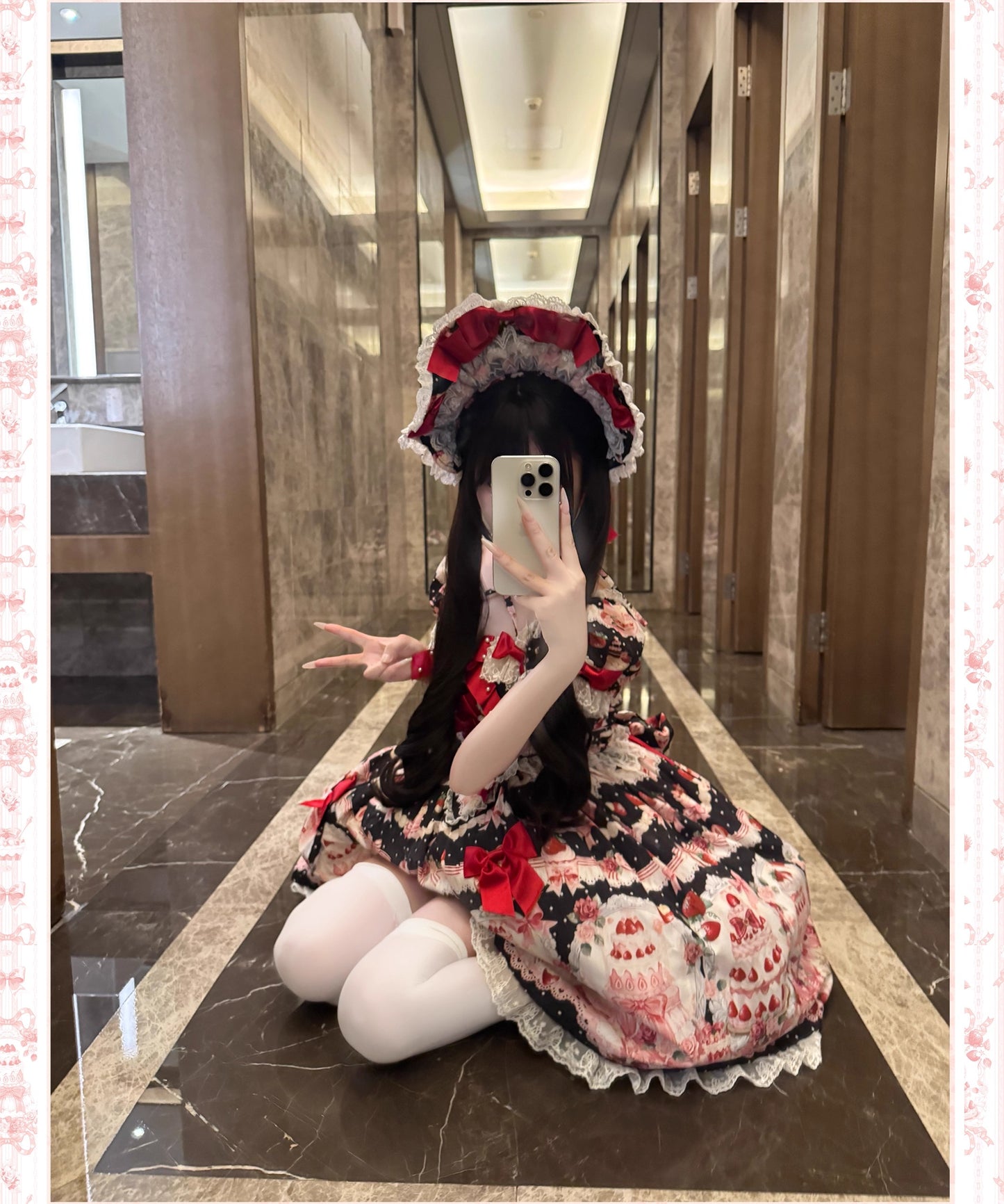 【受注予約~10/15】Strawberry Cake Bouquet 2.0 ワンピース【AntiqueDoll】