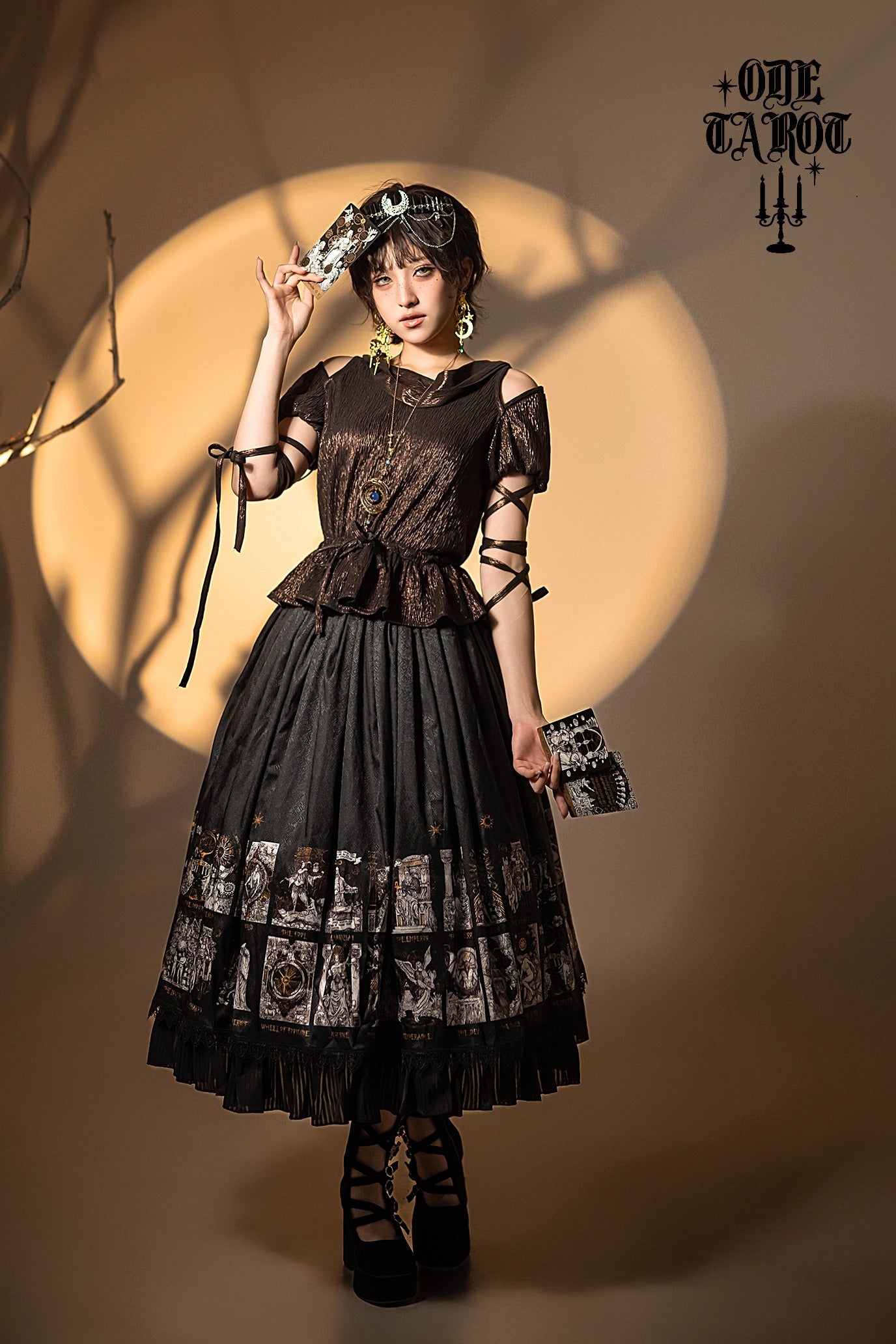 【受注予約~11/5】ONE TAROT トップス【Lilith House】