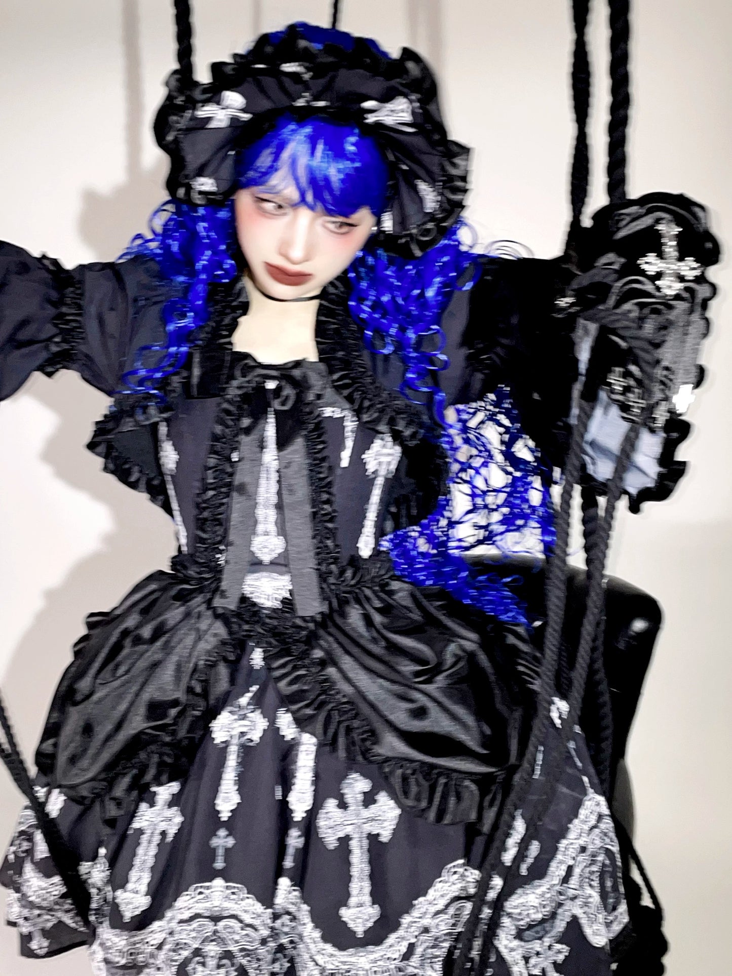 【受注予約~2/19】Lacy Cross ジャケット【CATCOCOON】