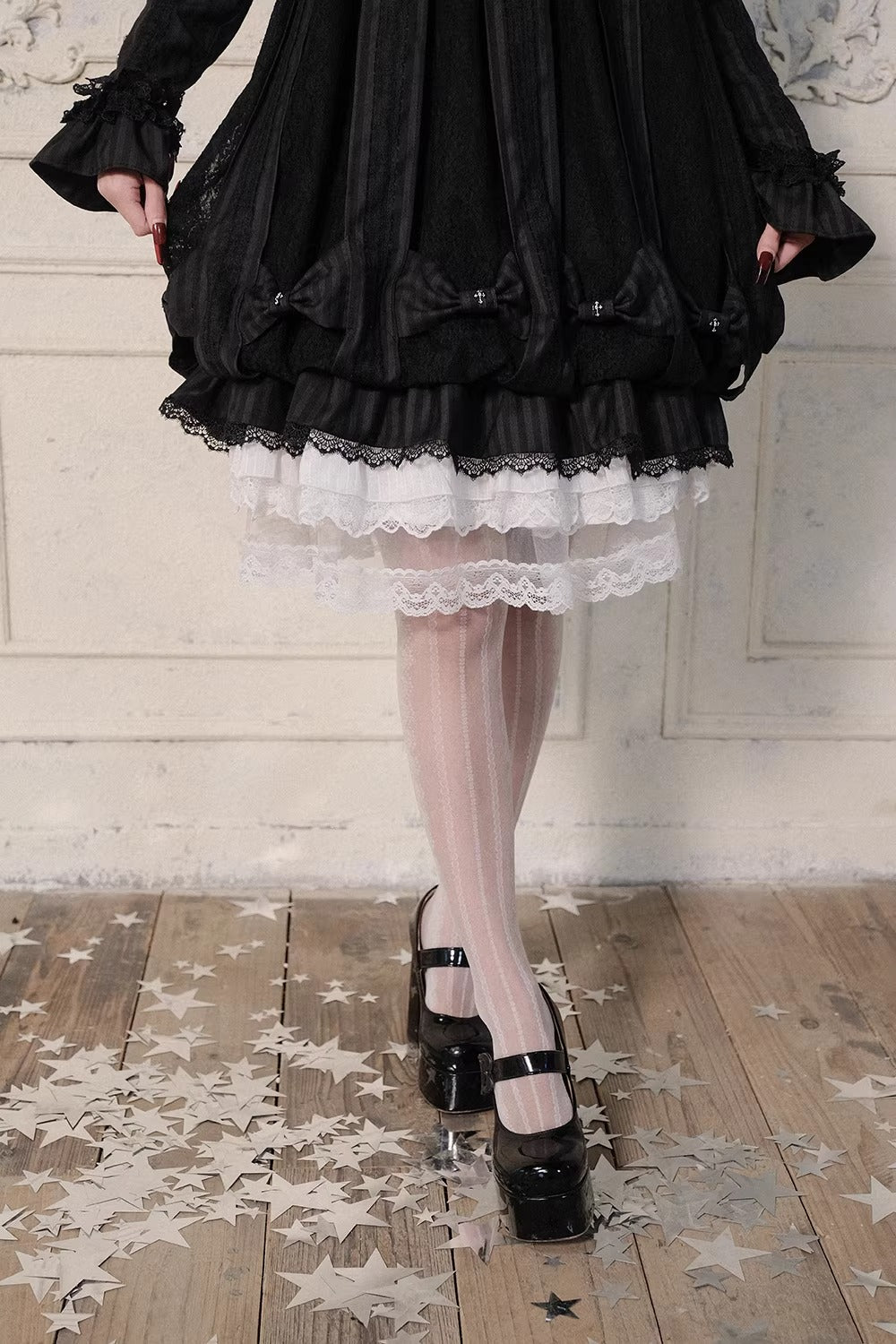 【受注予約~3/23】Embroidered Star ワンピース【魔女販售】