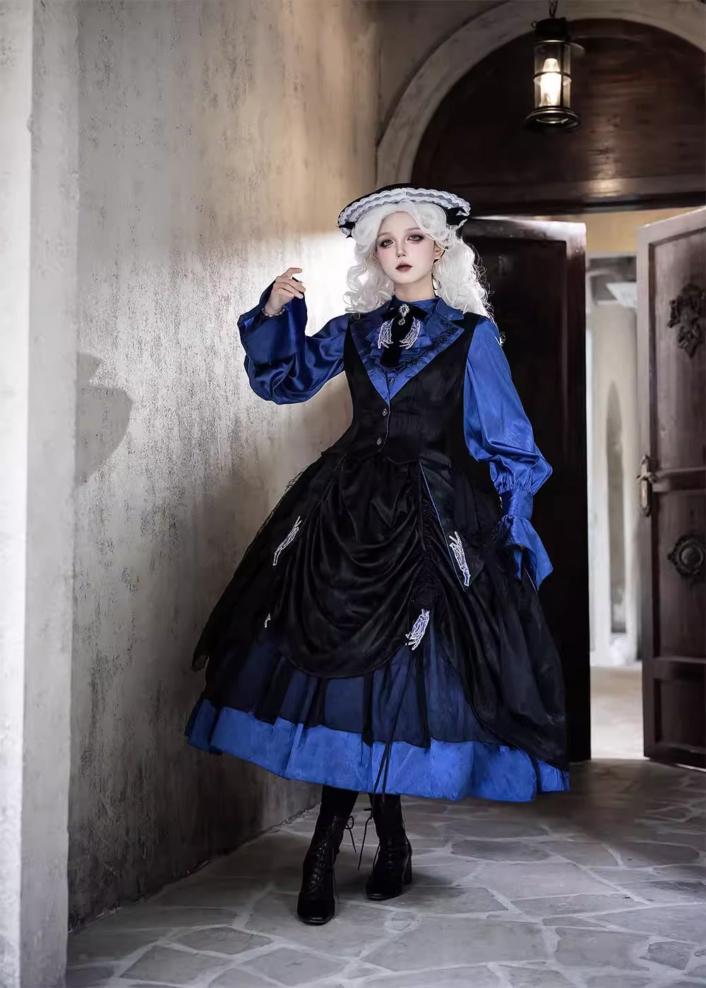 【受注予約~2/24】Returning on a Moonlit Night ベスト【Miss Point】