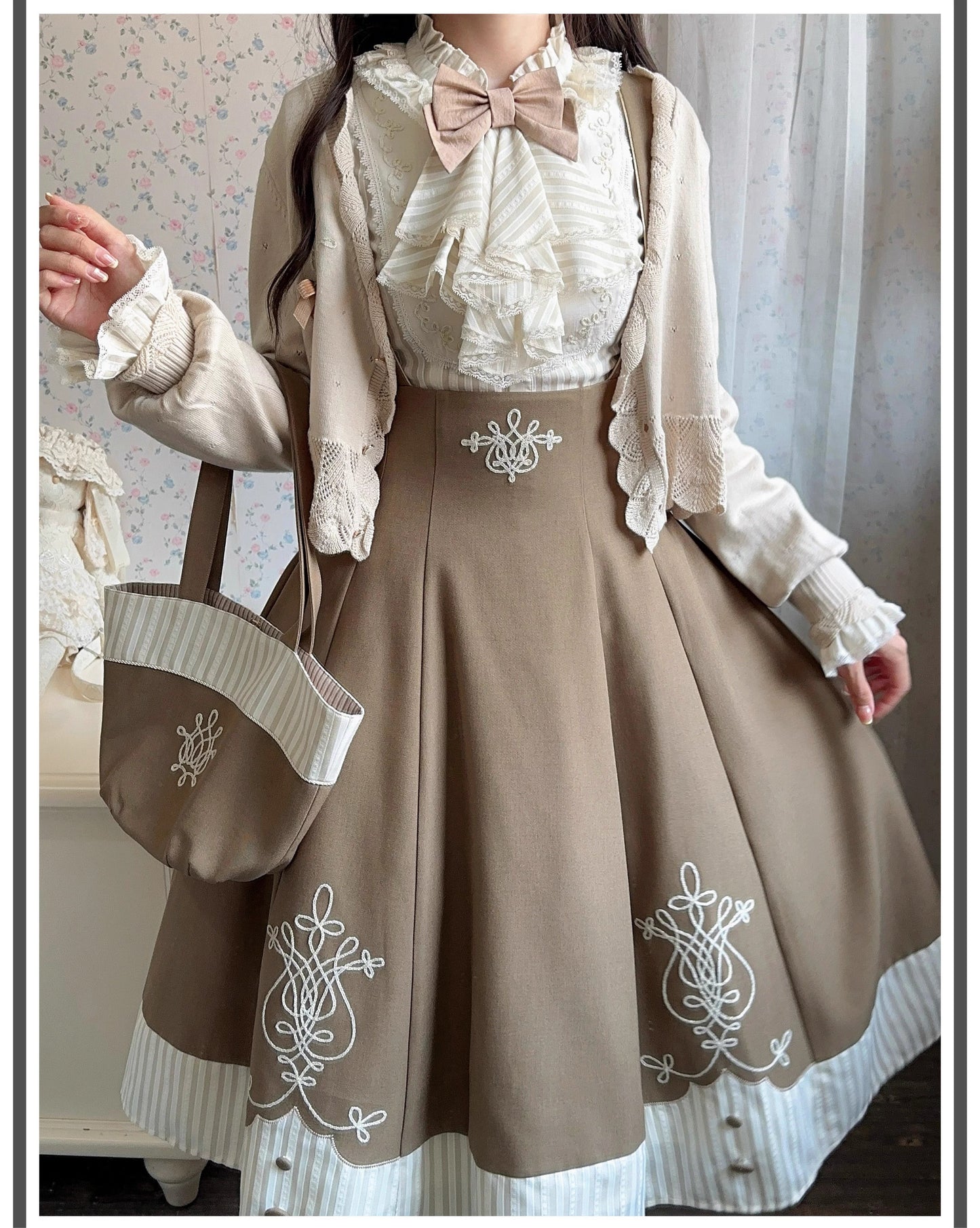 【受注予約~10/7】Laiya Academy スカート【iris de nuit】