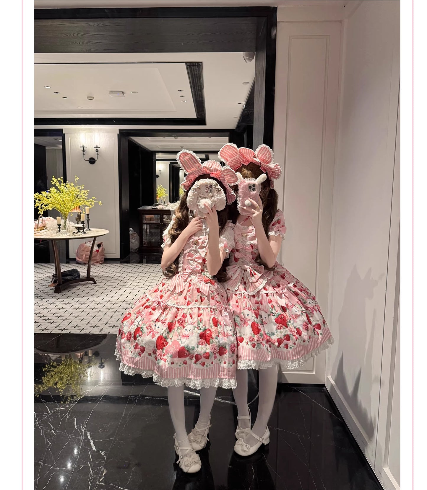 【受注予約~4/29】Strawberry Rabbit ワンピース・ジャンパースカート・トップス【Antique Doll】