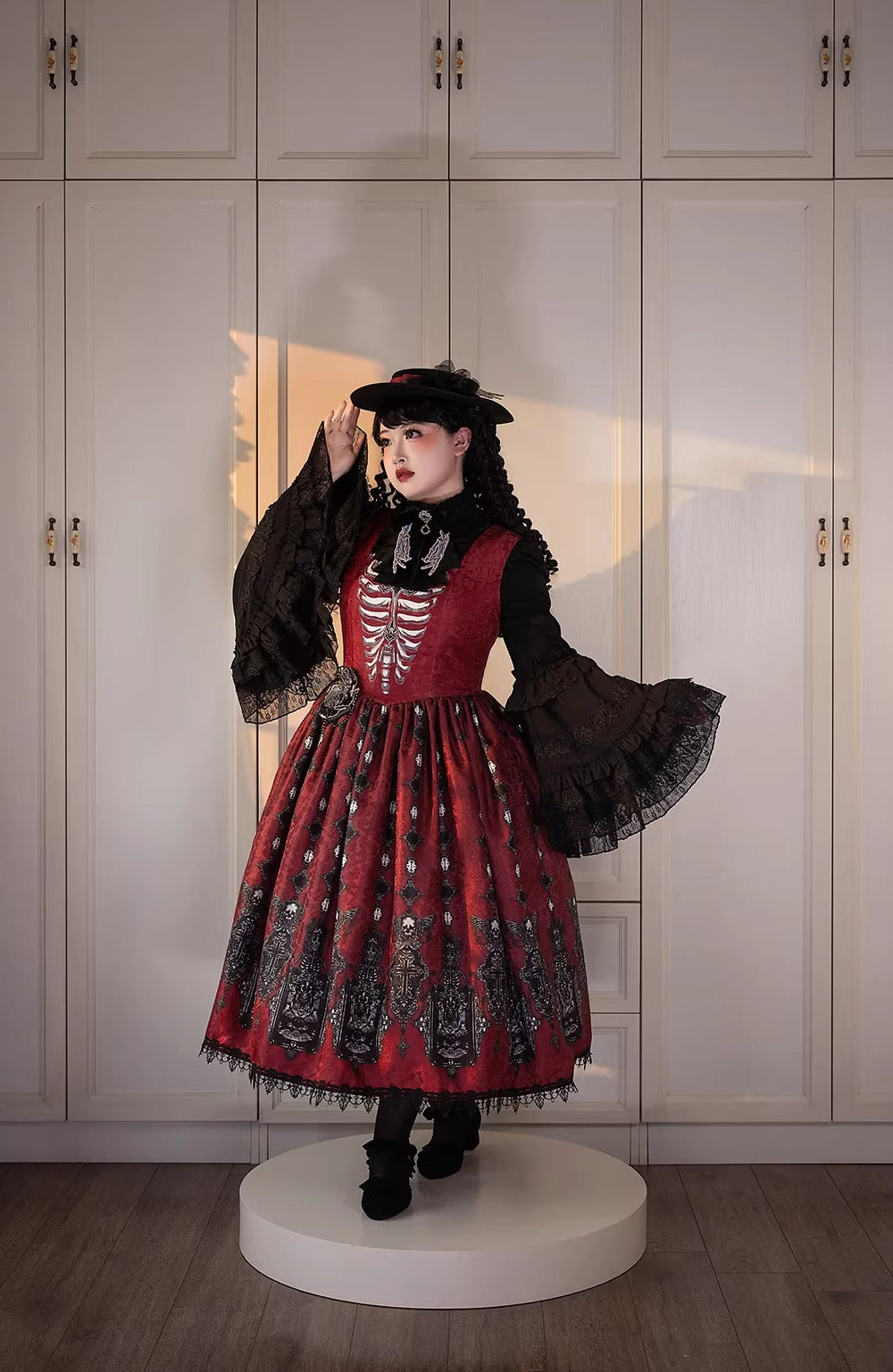 【受注予約~2/24】Returning on a Moonlit Night ジャンパースカート【Miss Point】