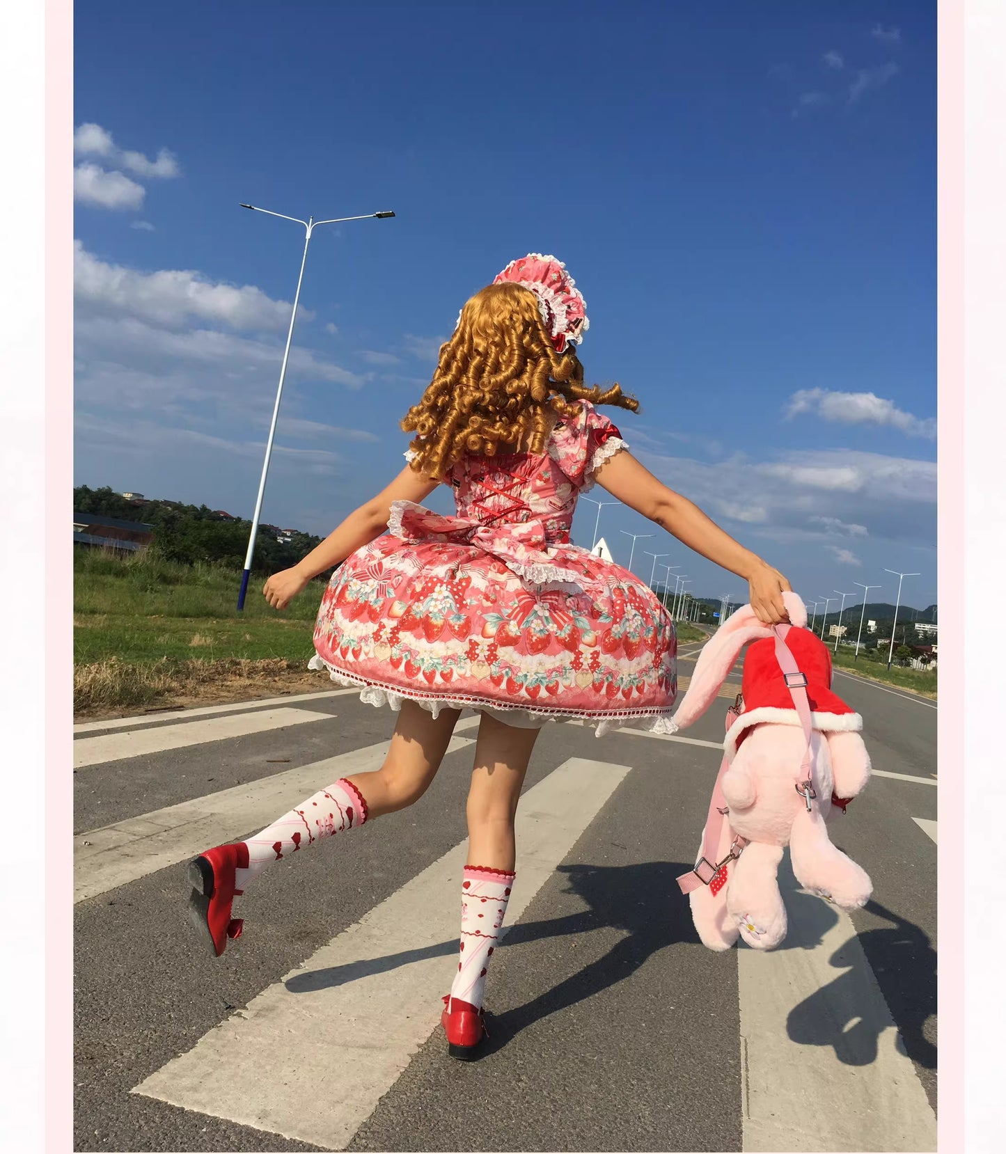 【受注予約~3/30】イチゴと花束 フルセット【Antique Doll】