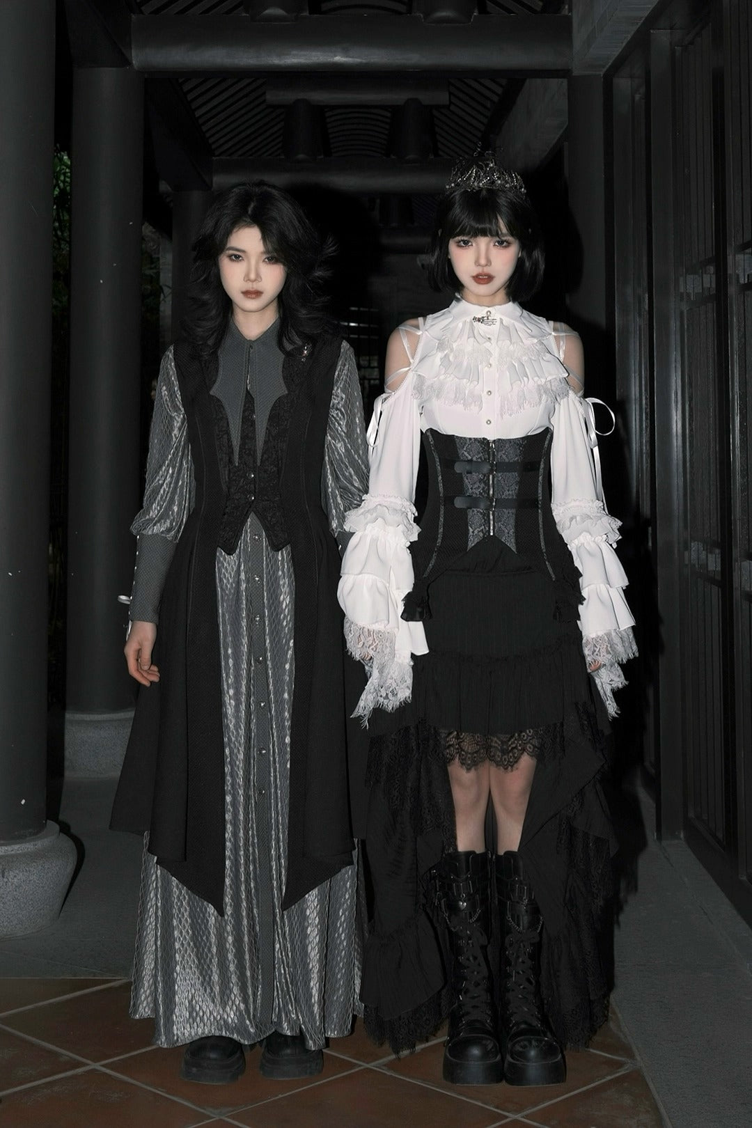 【受注予約~10/16】Twin Dragon ロングブラウス【麋鹿】