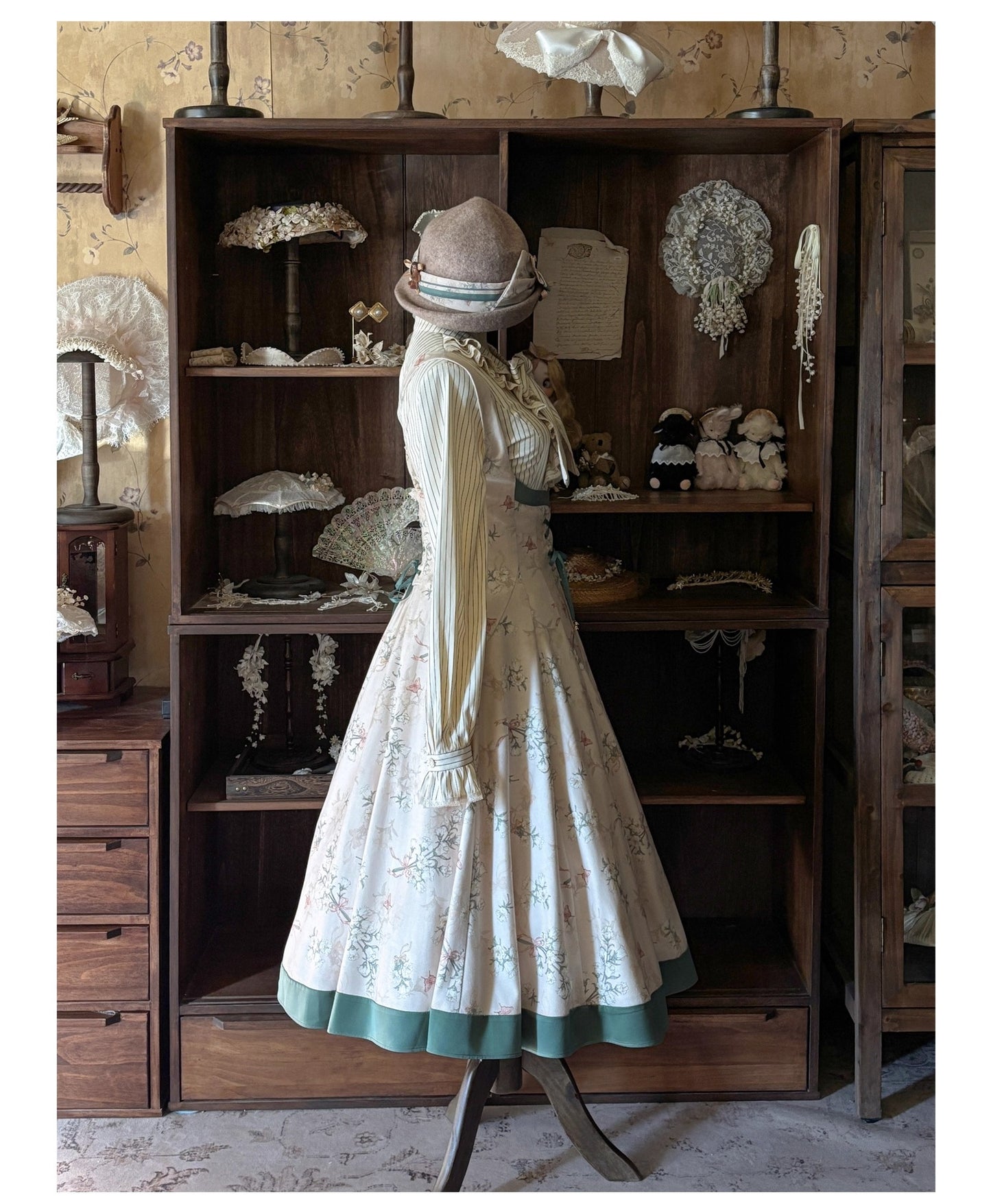 【受注予約~12/23】鈴蘭と冬 ジャンパースカート・ブラウス【Button Bear】