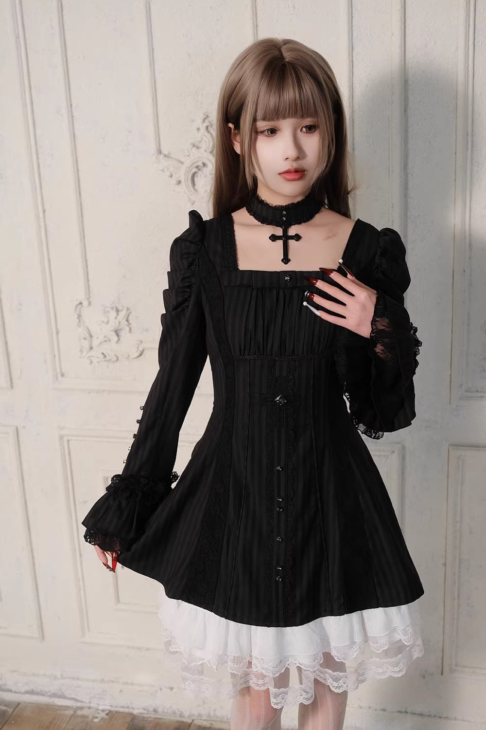 【受注予約~3/23】Embroidered Star ワンピース【魔女販售】