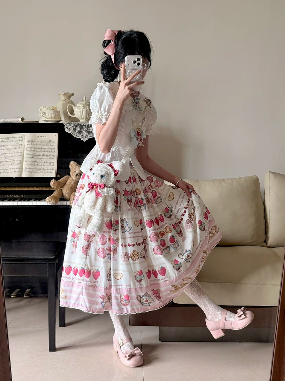 【受注予約~6/24】Strawberry Parfait Tea スカート【Miss Cube】