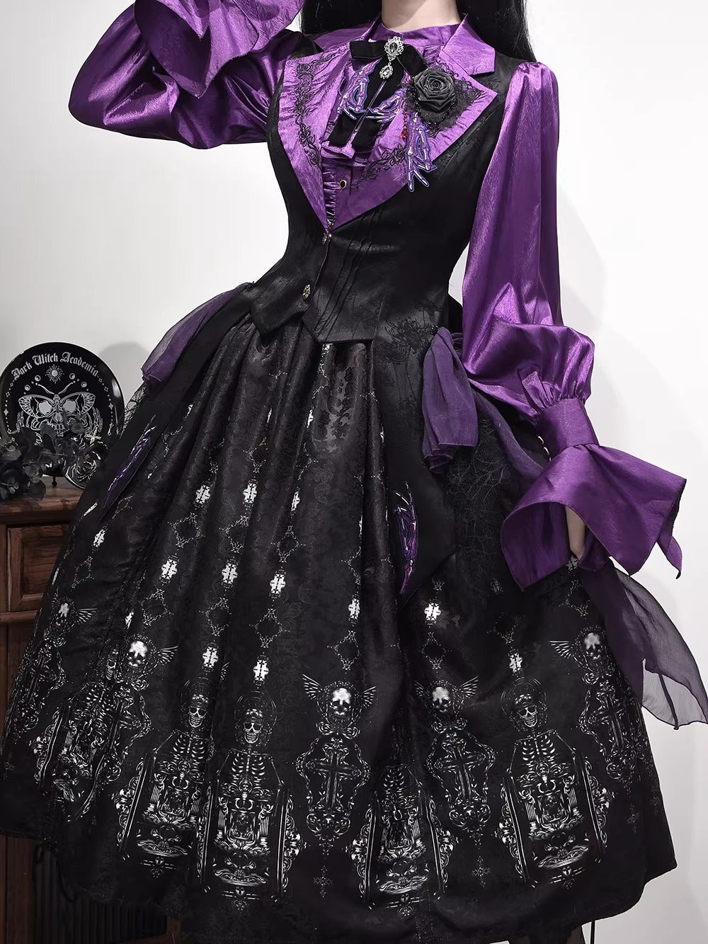 【受注予約~2/24】Returning on a Moonlit Night スカート【Miss Point】