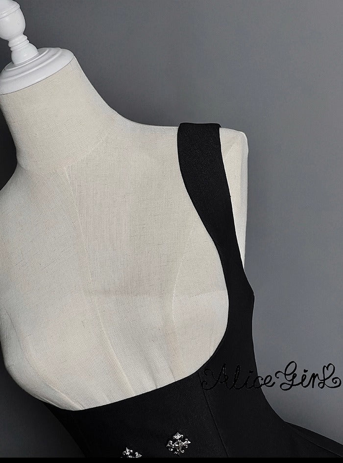 【受注予約~11/6】暗闇執事 ジャンパースカート【Alice Girl】