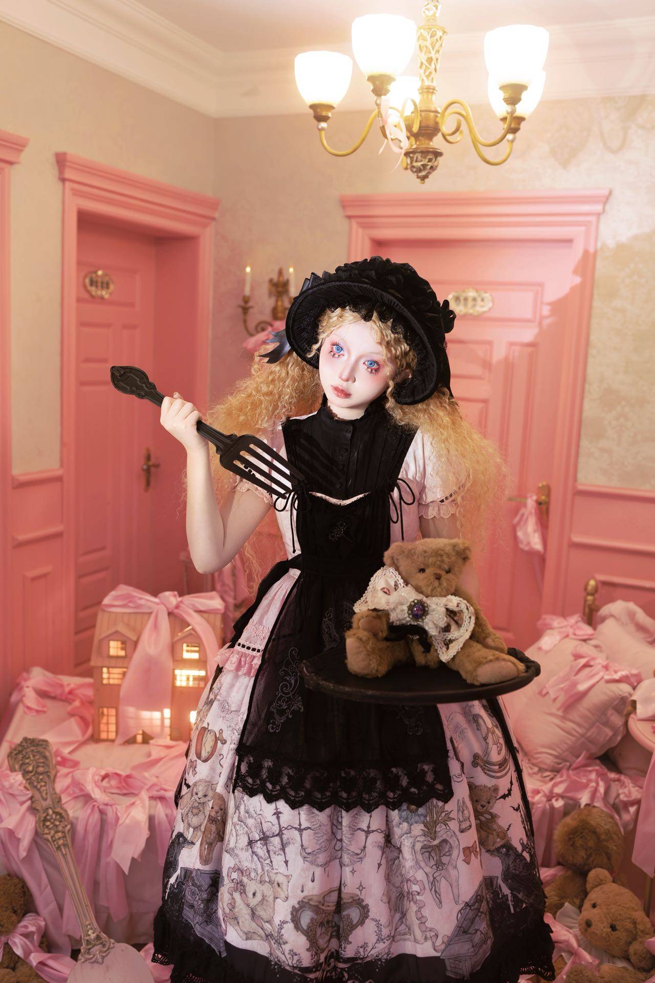 【受注予約~2/18】Symbiosis Doll エプロン【黒眼窩診療室】