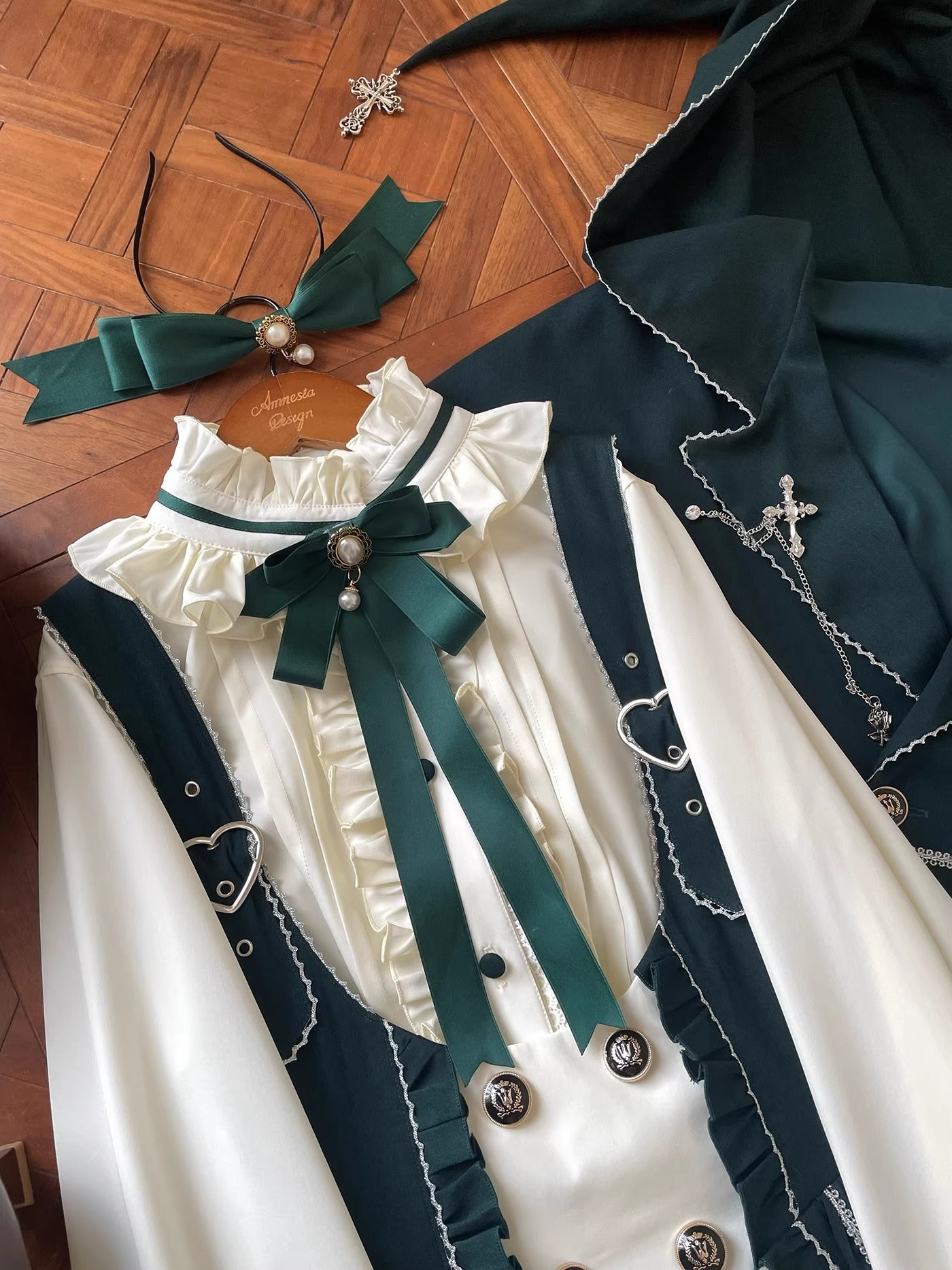 【受注予約~10/30】スミレ色の花手紙 ブラウス【MCLUSTER】