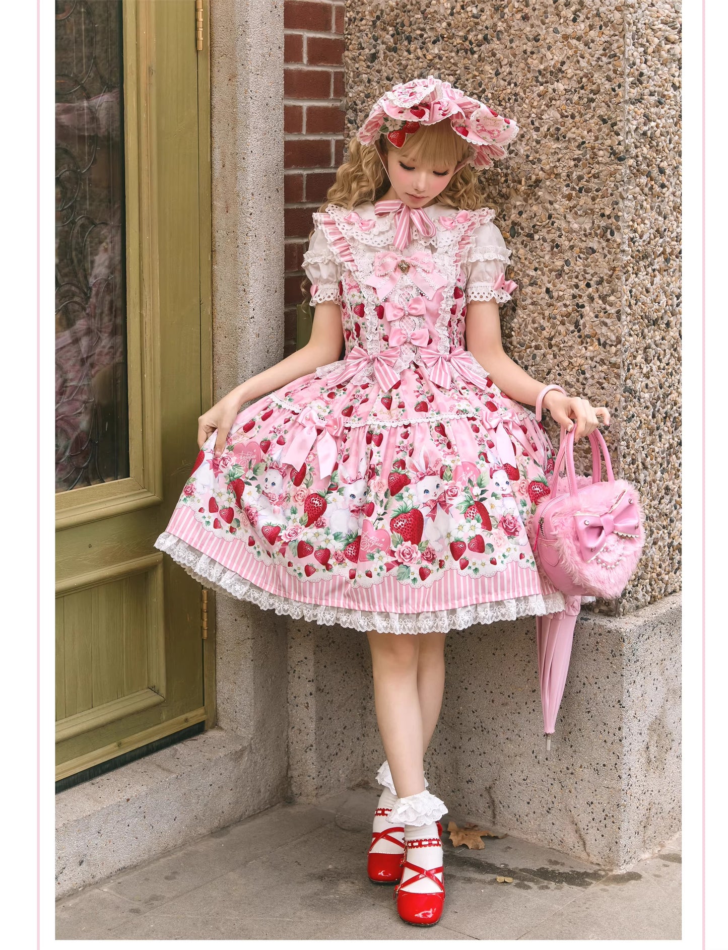 【受注予約~4/29】Strawberry Rabbit ワンピース・ジャンパースカート・トップス【Antique Doll】