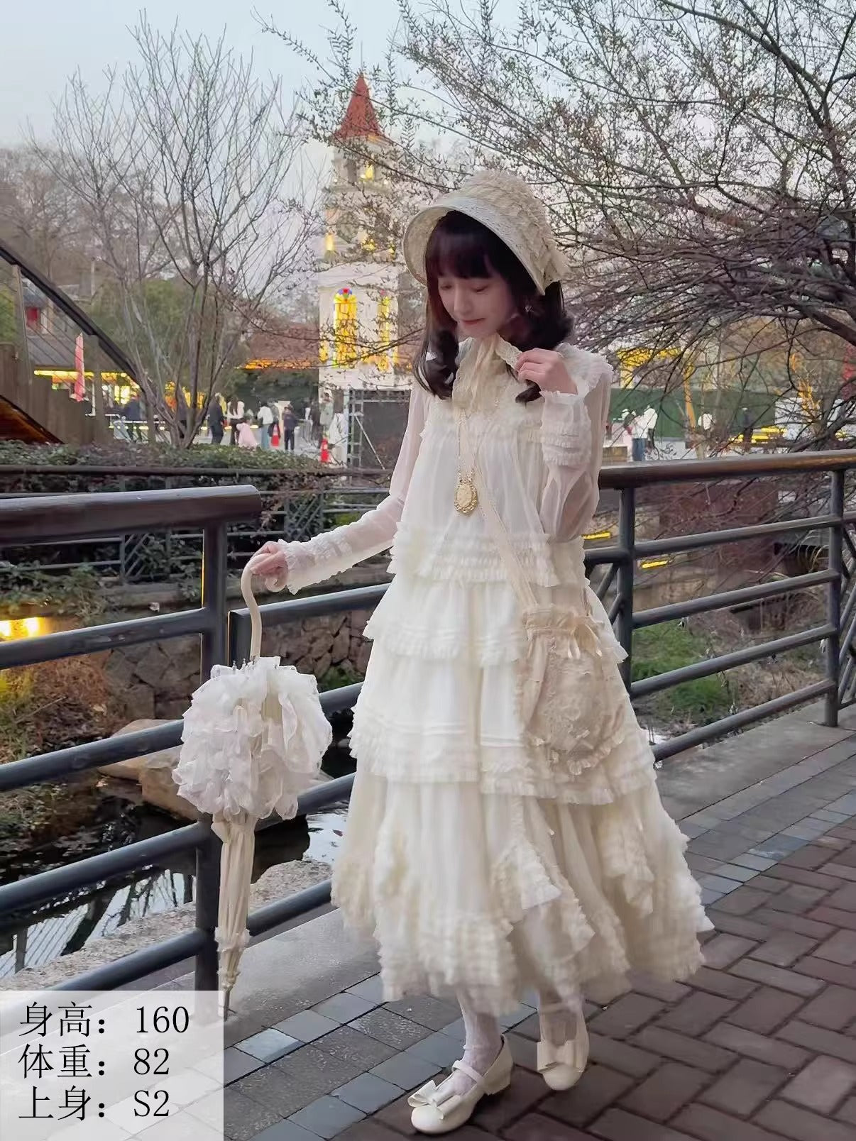 Gepunktetes Tüll-Stufenkleid (110 cm) [Nan'i Western Clothing]