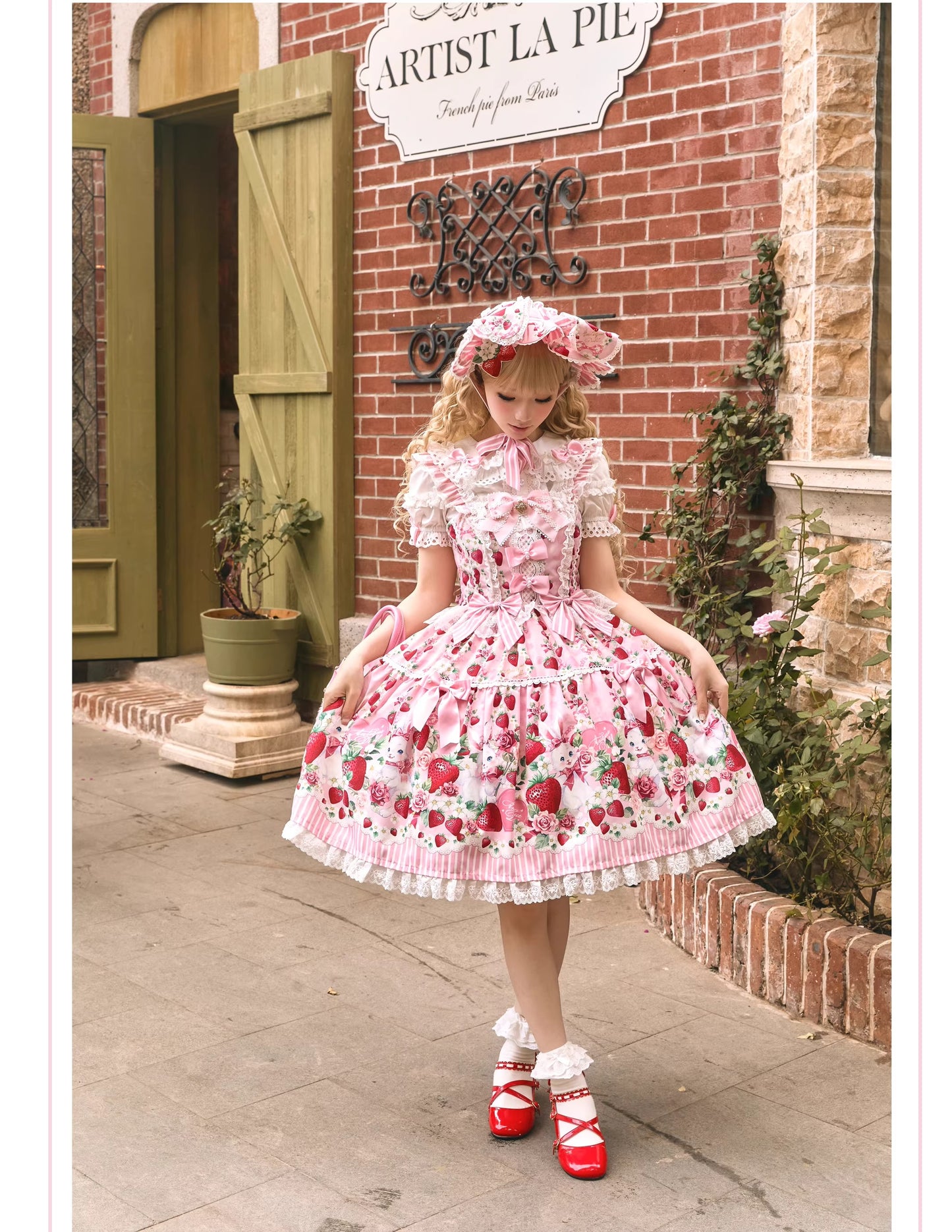 【受注予約~4/29】Strawberry Rabbit ワンピース・ジャンパースカート・トップス【Antique Doll】