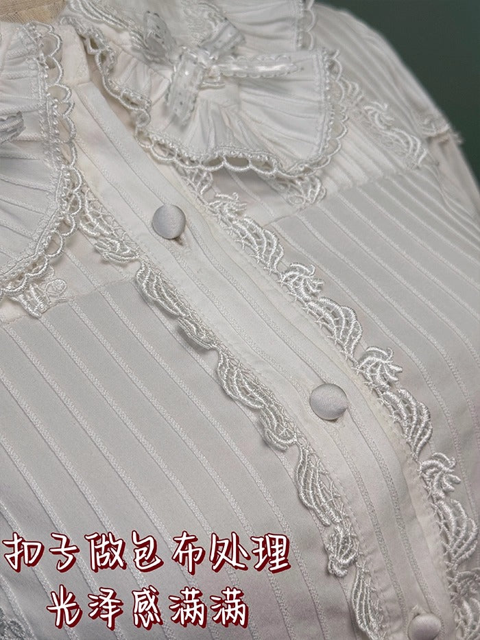 【受注予約~9/25】Eat Cake ブラウス【双生小熊】