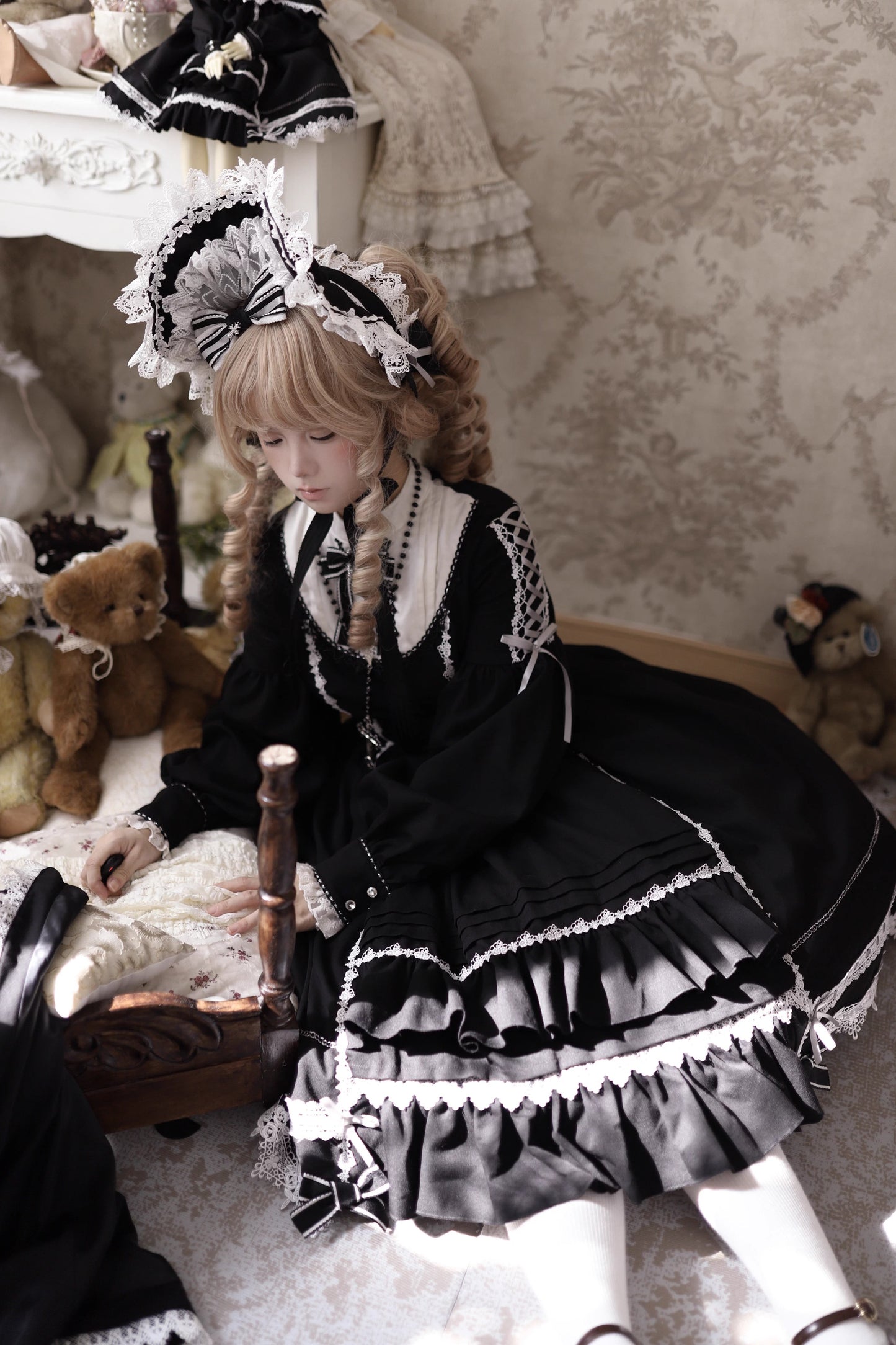 【受注予約~10/16】Dolls Night ワンピース【Flower Banquet】