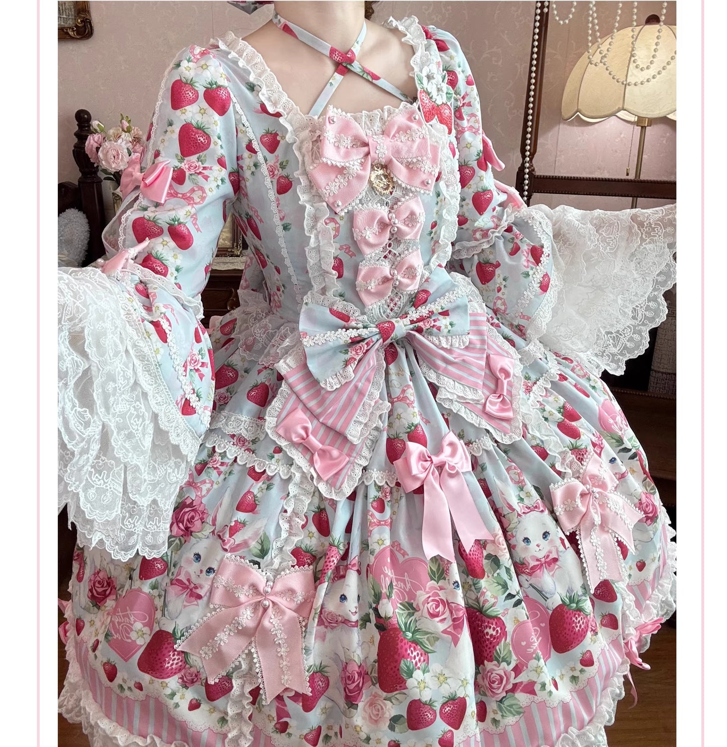 【受注予約~4/29】Strawberry Rabbit 姫袖ワンピース・フルセット【Antique Doll】