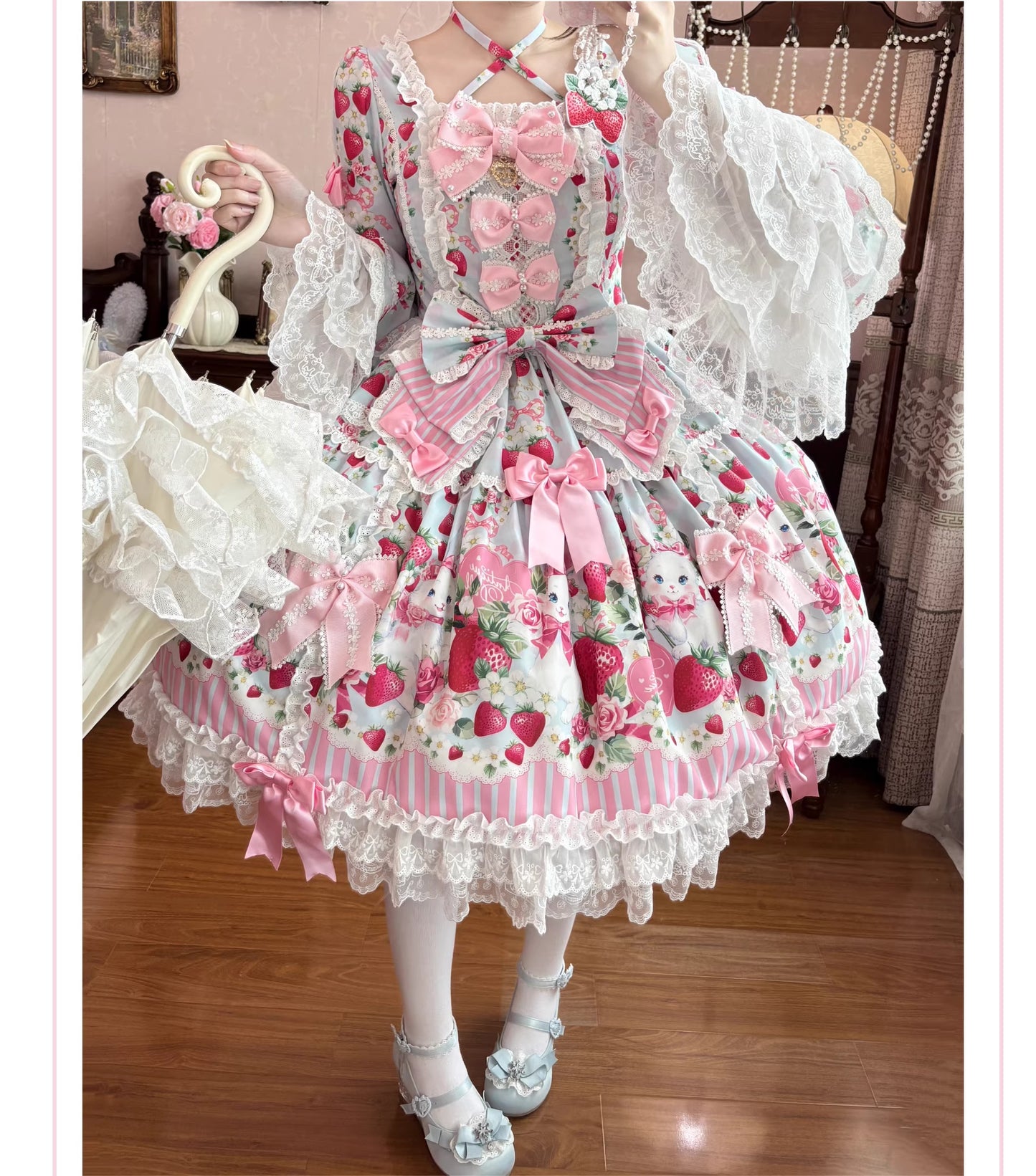【受注予約~4/29】Strawberry Rabbit 姫袖ワンピース・フルセット【Antique Doll】