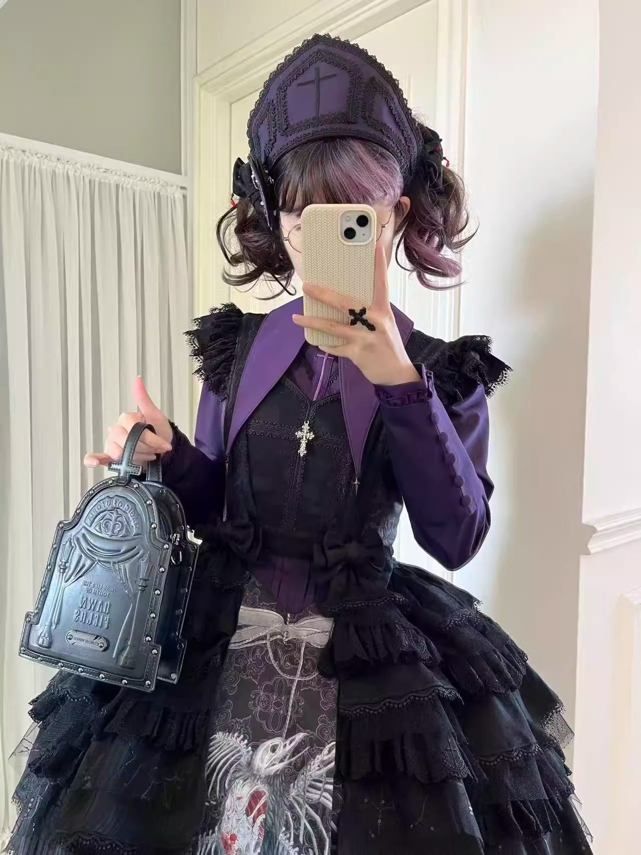 【受注予約~11/24】Lost Raven Sister エプロン【黒眼窩診療室】