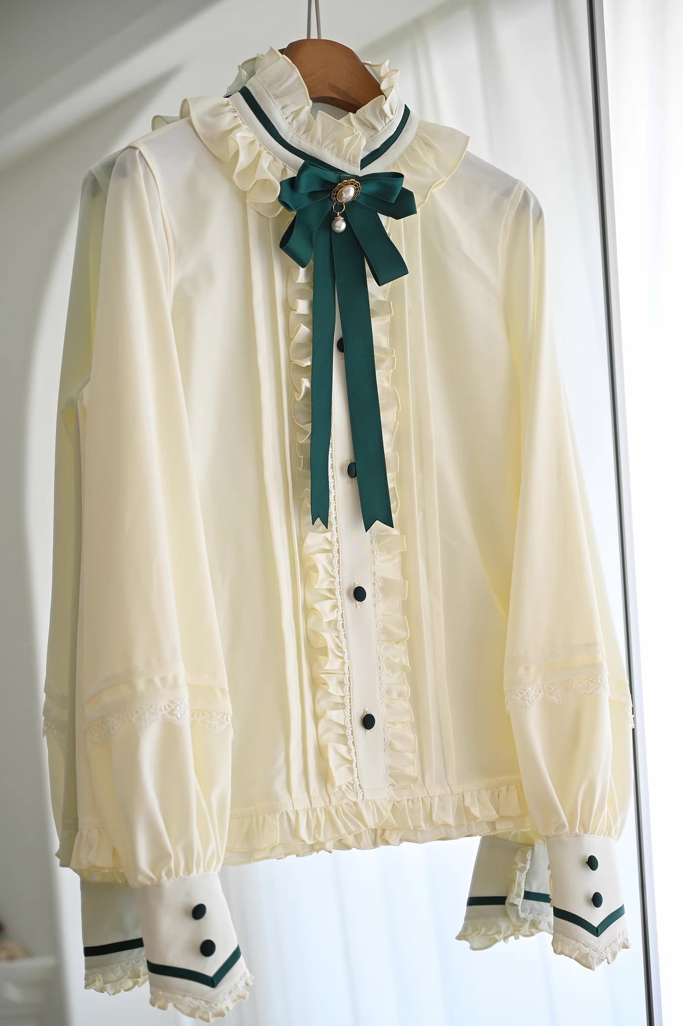 【受注予約~10/30】スミレ色の花手紙 ブラウス【MCLUSTER】