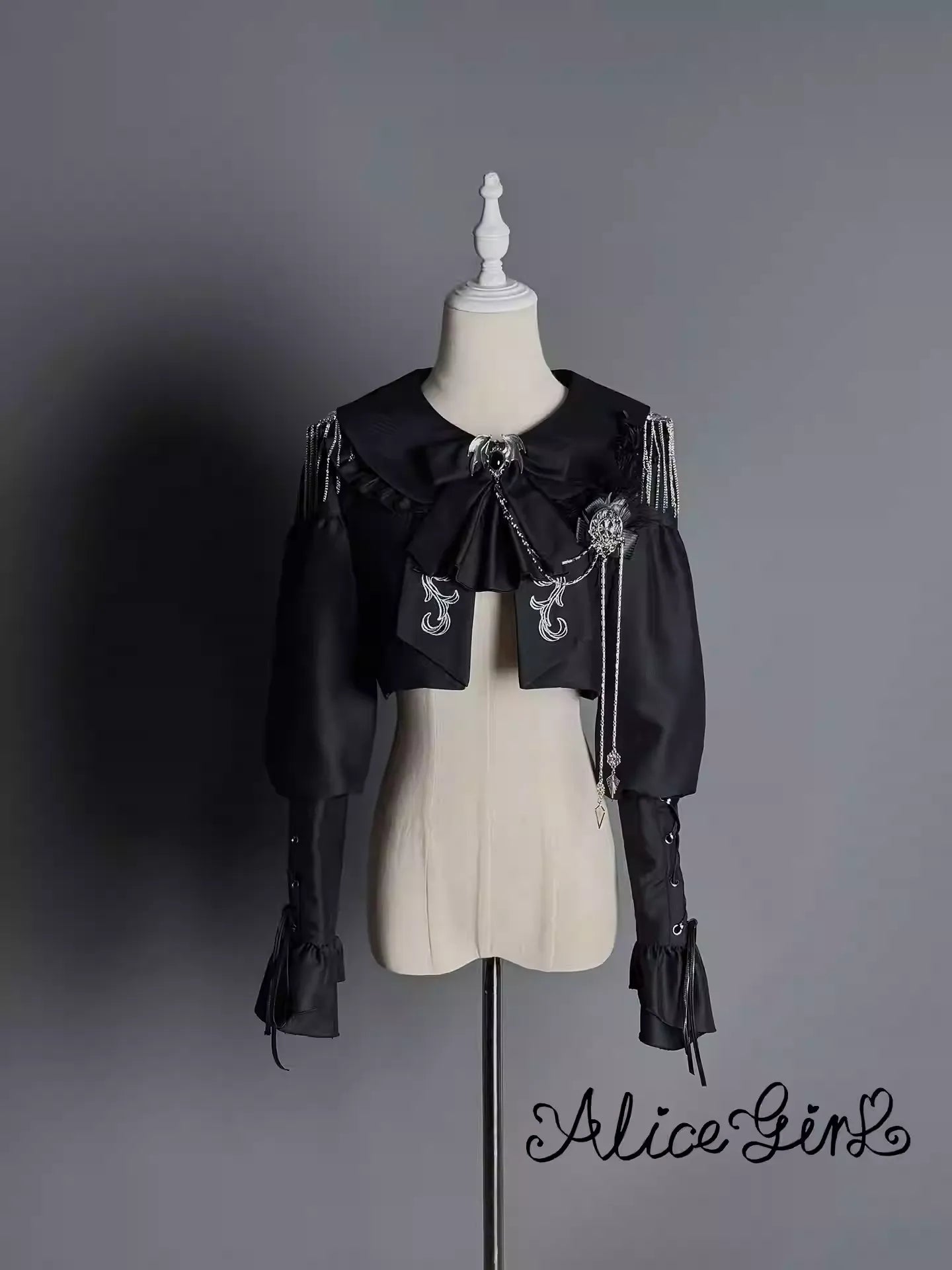 【受注予約~11/6】暗闇執事 ジャケット・マント・ブラウス【Alice Girl】