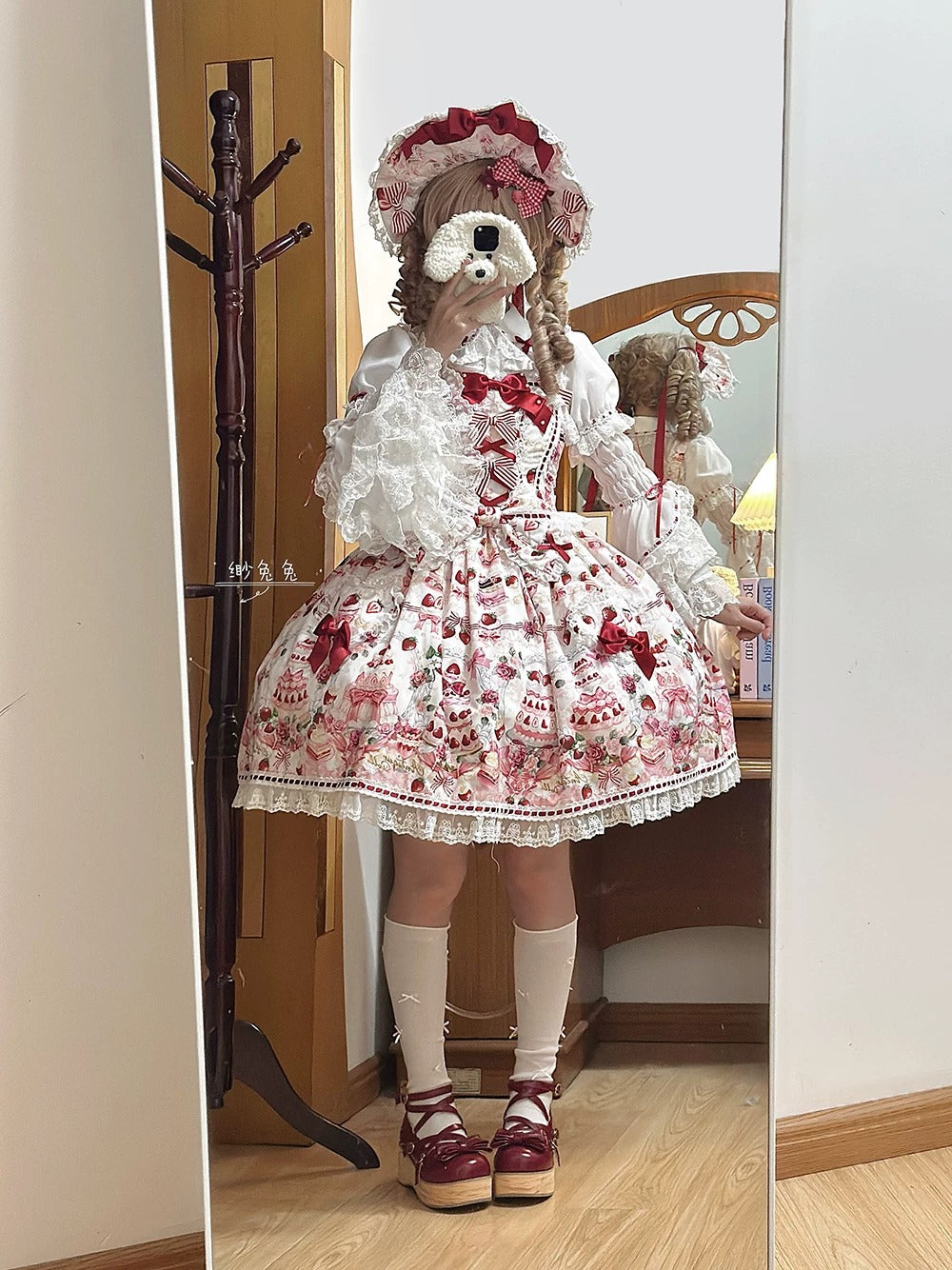 【受注予約~9/28】イチゴと花束 3.0 ブラウス【Antique Doll】