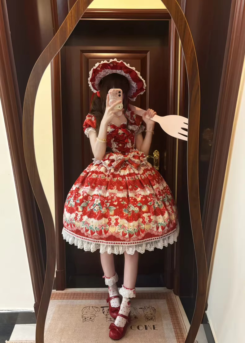 【受注予約~3/30】イチゴと花束 フルセット【Antique Doll】