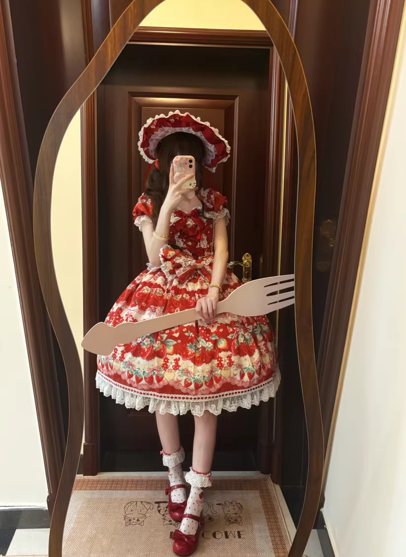 【受注予約~3/30】イチゴと花束 フルセット【Antique Doll】