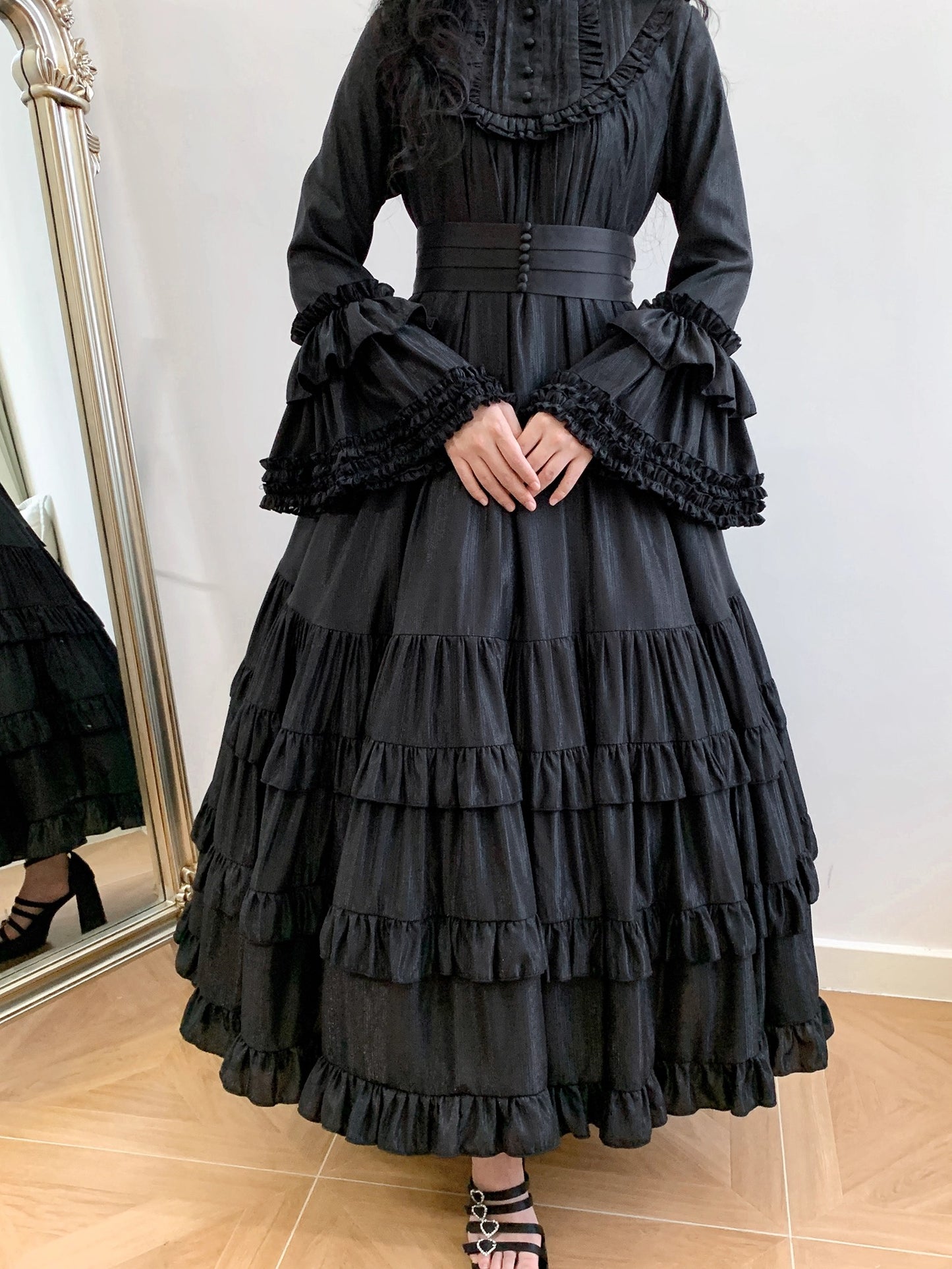 【受注予約~9/25】Princess of Windsor ワンピース・姫袖(ロング丈)【Little Dipper】