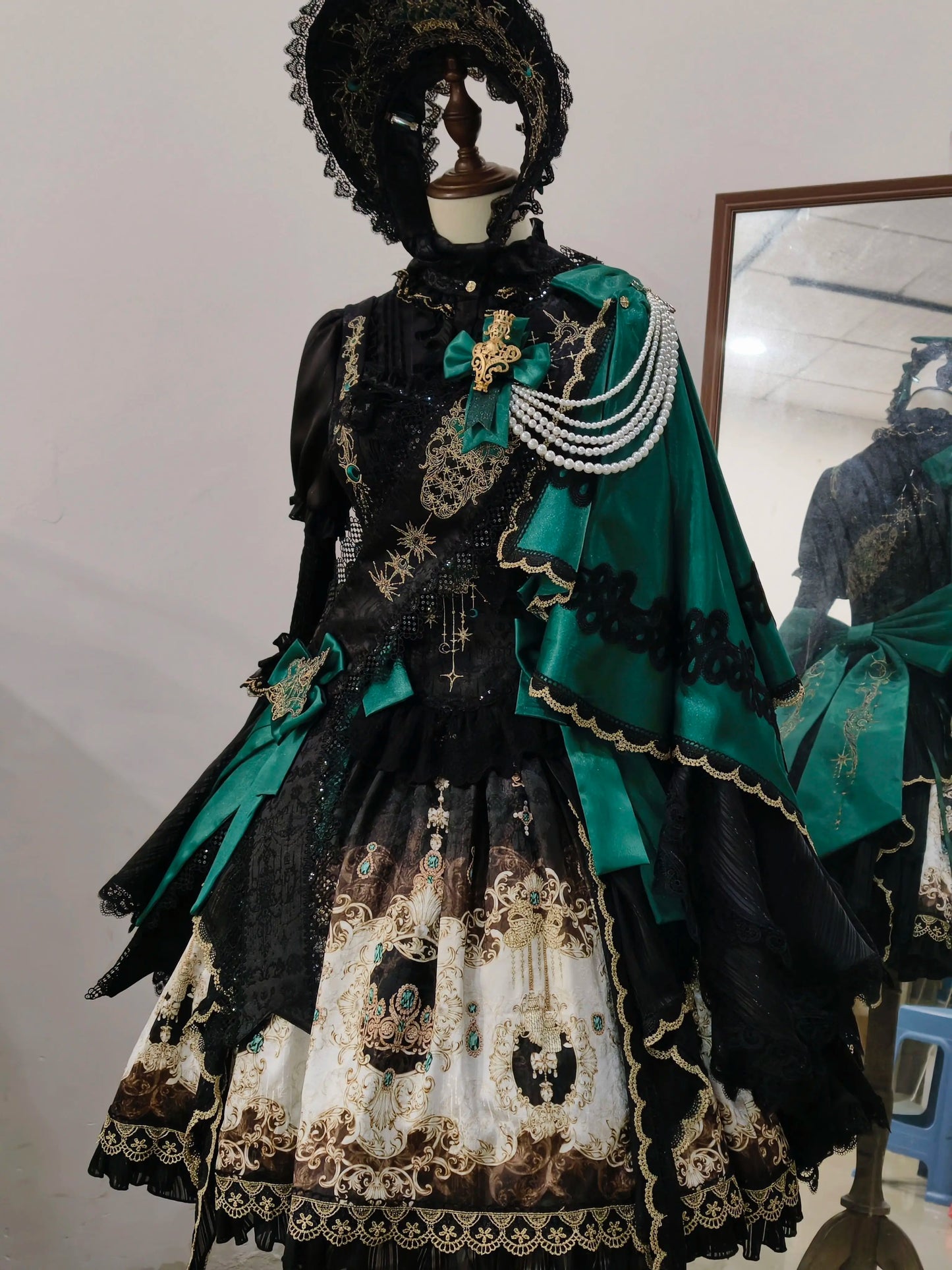 【受注予約~8/27】Treasures of the Louvre ジャンパースカート・ブラウス・スカート・フルセット【OrnateSoul】