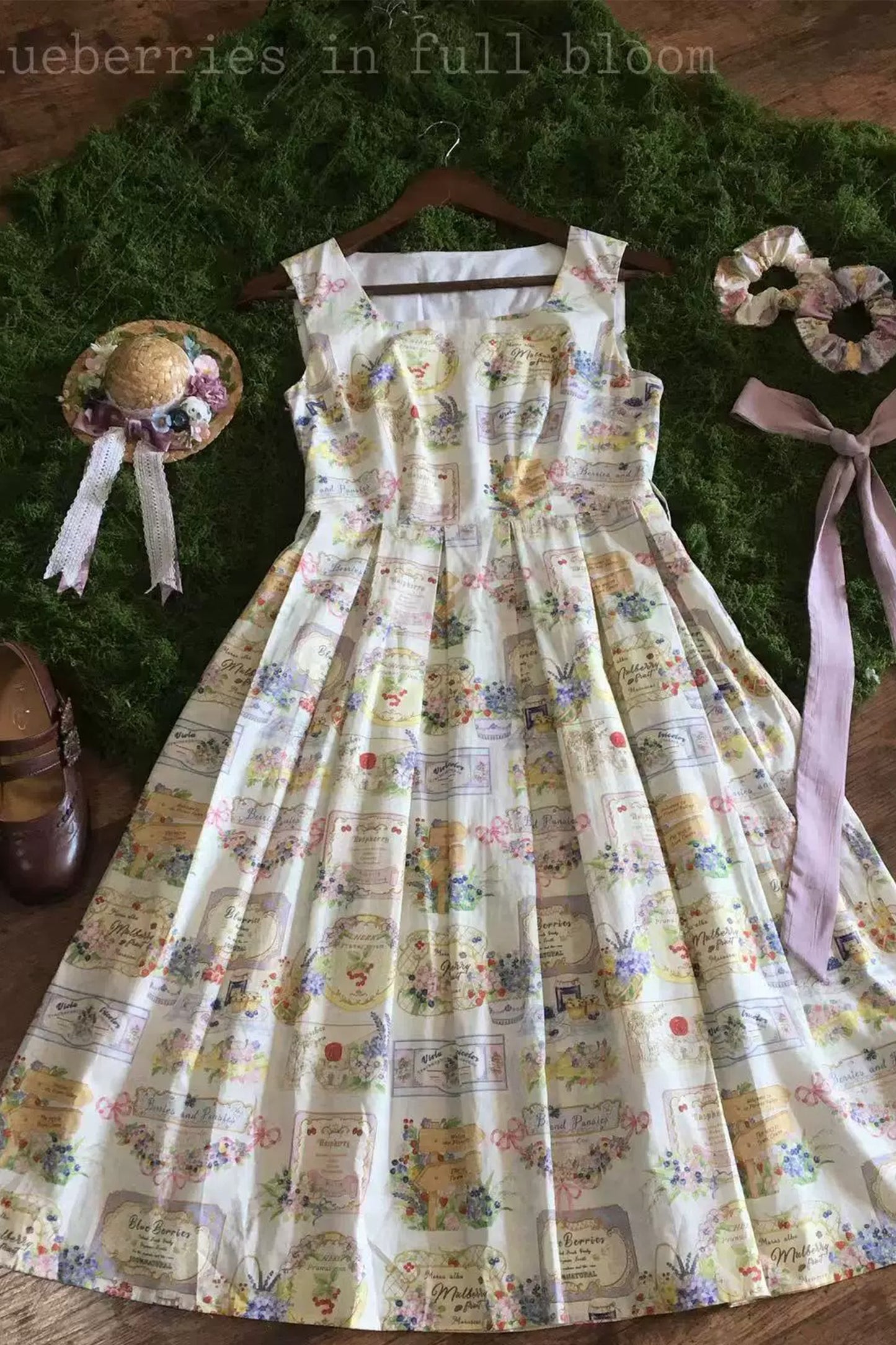 Blueberry Blossoms ジャンパースカート【Wind and Slumber】