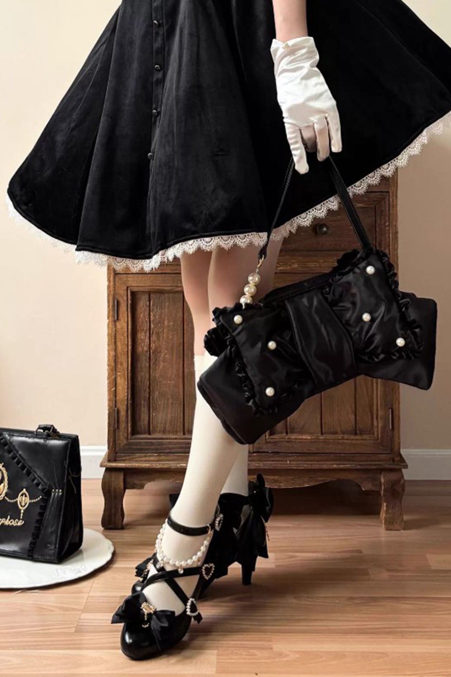 魔女の鍵 クロスストラップシューズ【Sheep Puff】