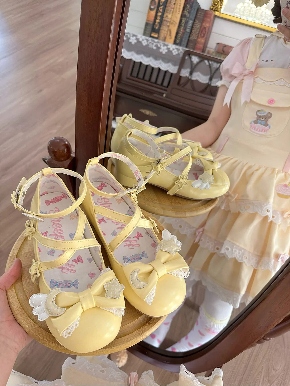 【受注予約~6/9】Star-Moon Angel クロスストラップパンプス【Sheep Puff】