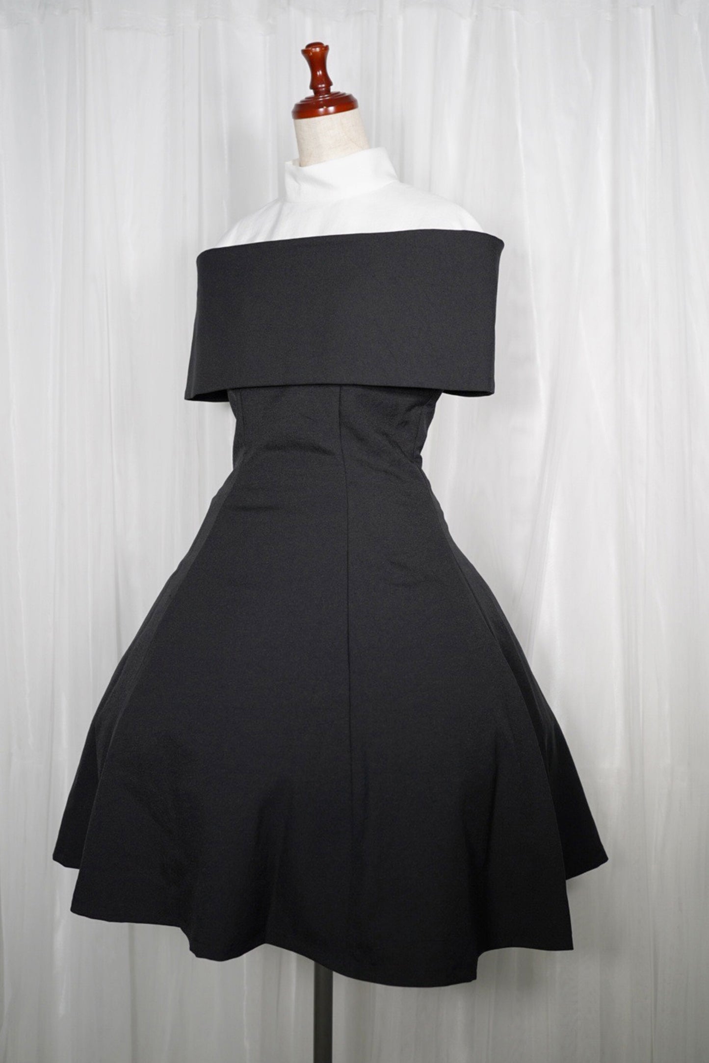 ジュリエッタワンピース（スリーブレス）【Atelier BOZ】