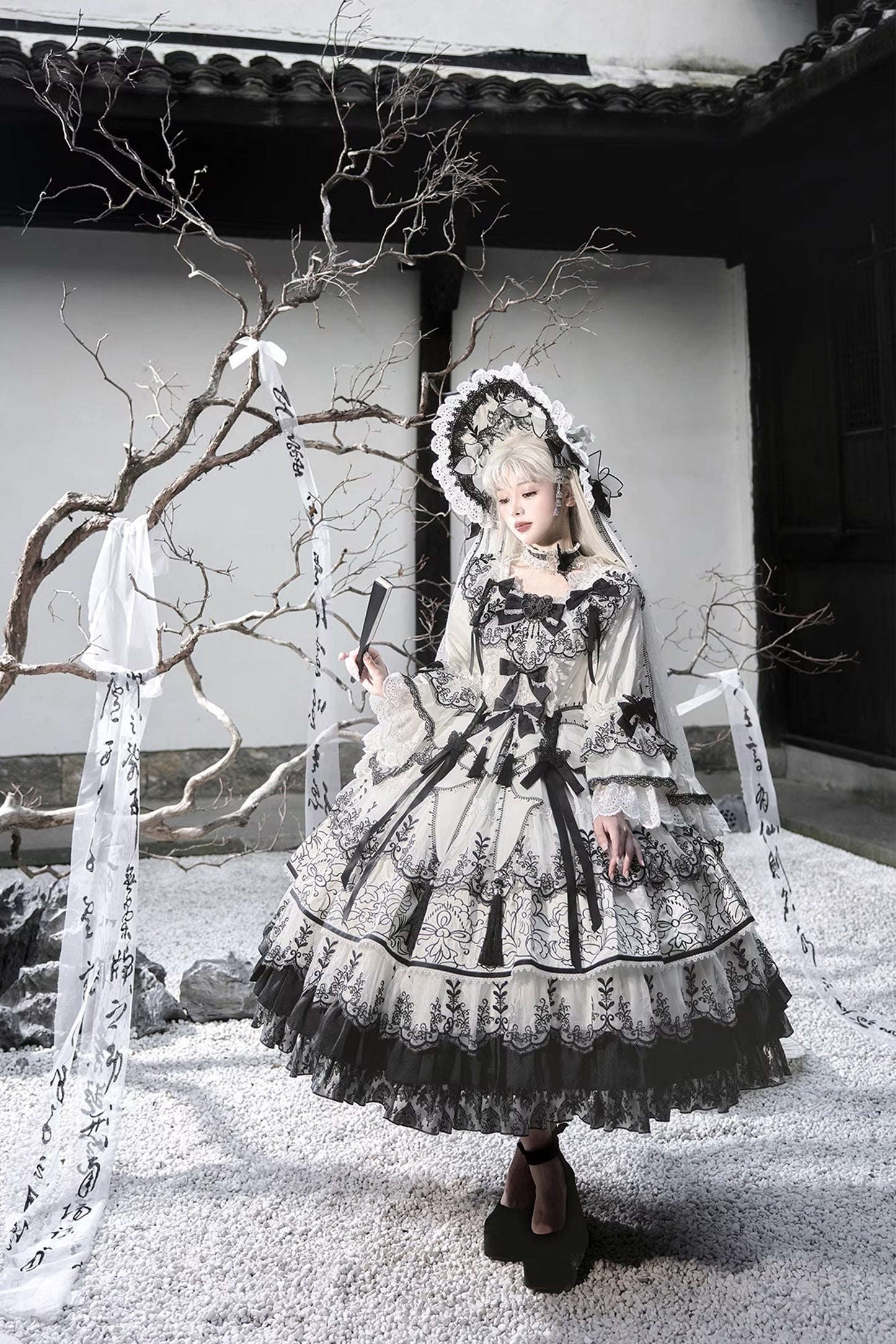 【受注予約~8/28】Butterfly Love ワンピース(ブラック)【Bramble Rose】