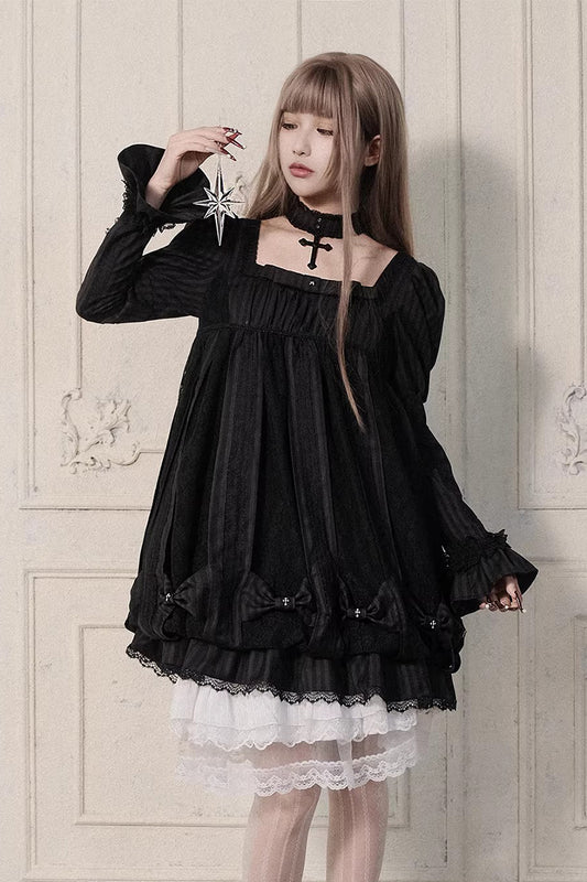 【受注予約~3/23】Embroidered Star ワンピース【魔女販售】